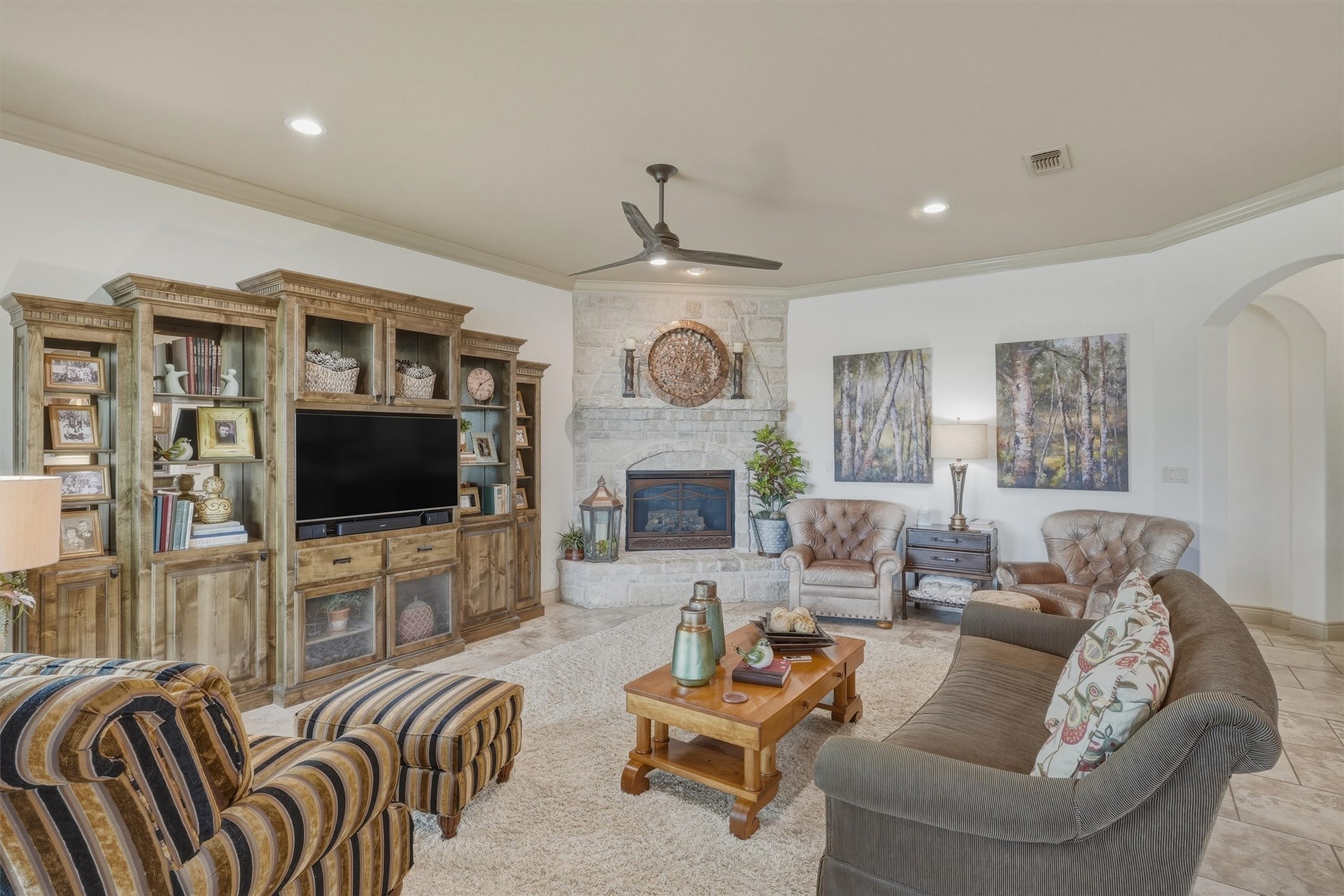 1404 Amsterdam Court