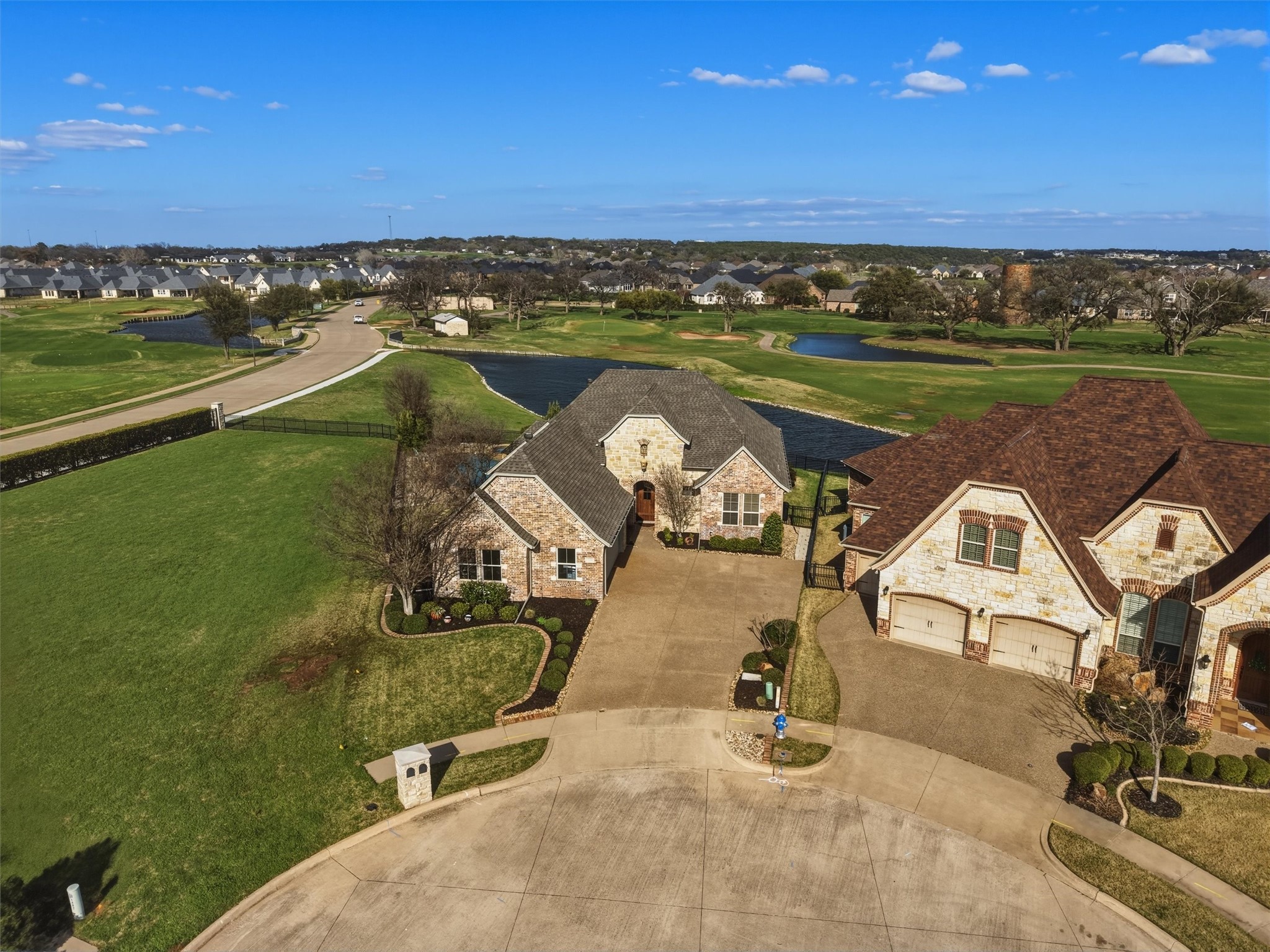 1404 Amsterdam Court