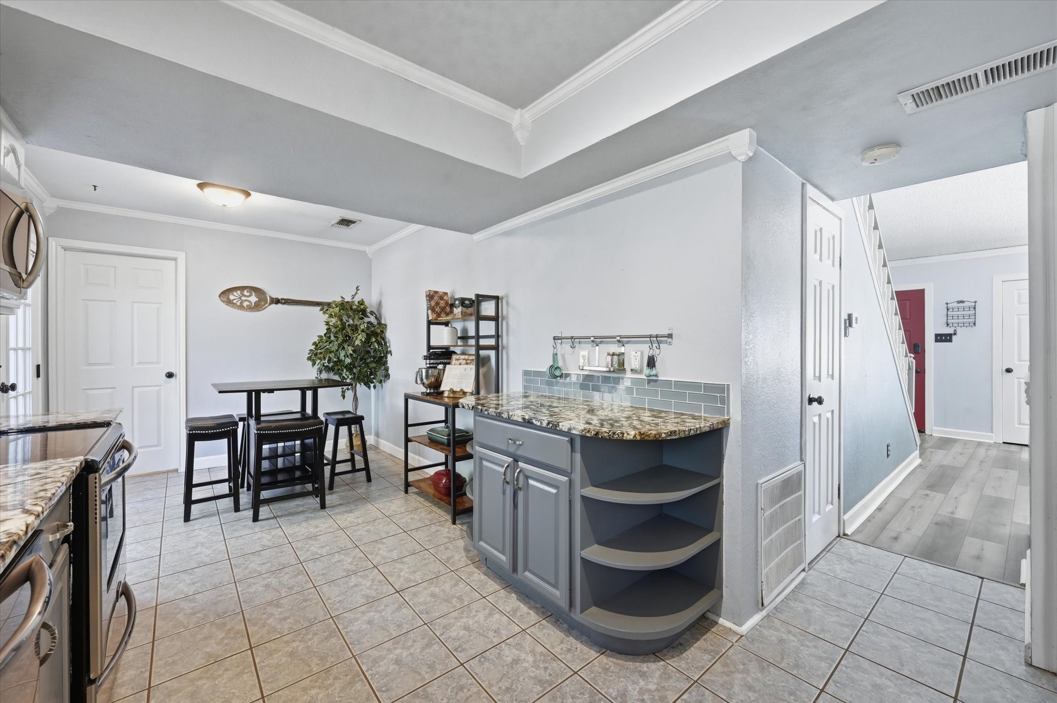 3404 Andover Drive