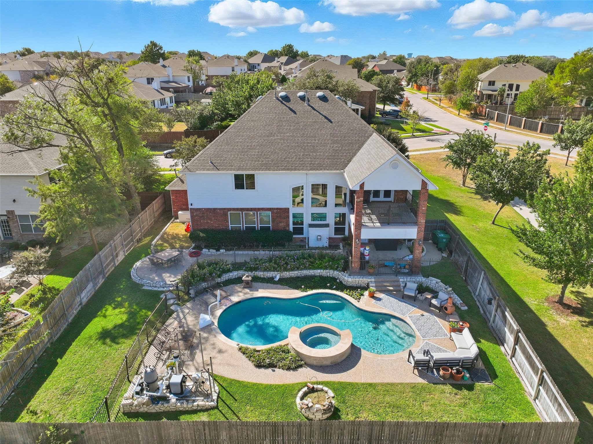 5212 Whisper Drive