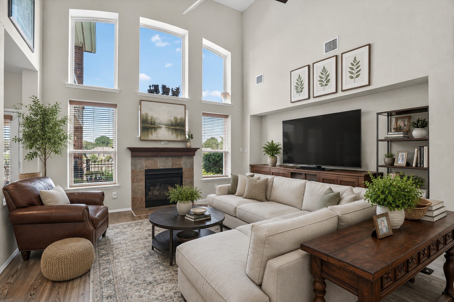 5212 Whisper Drive