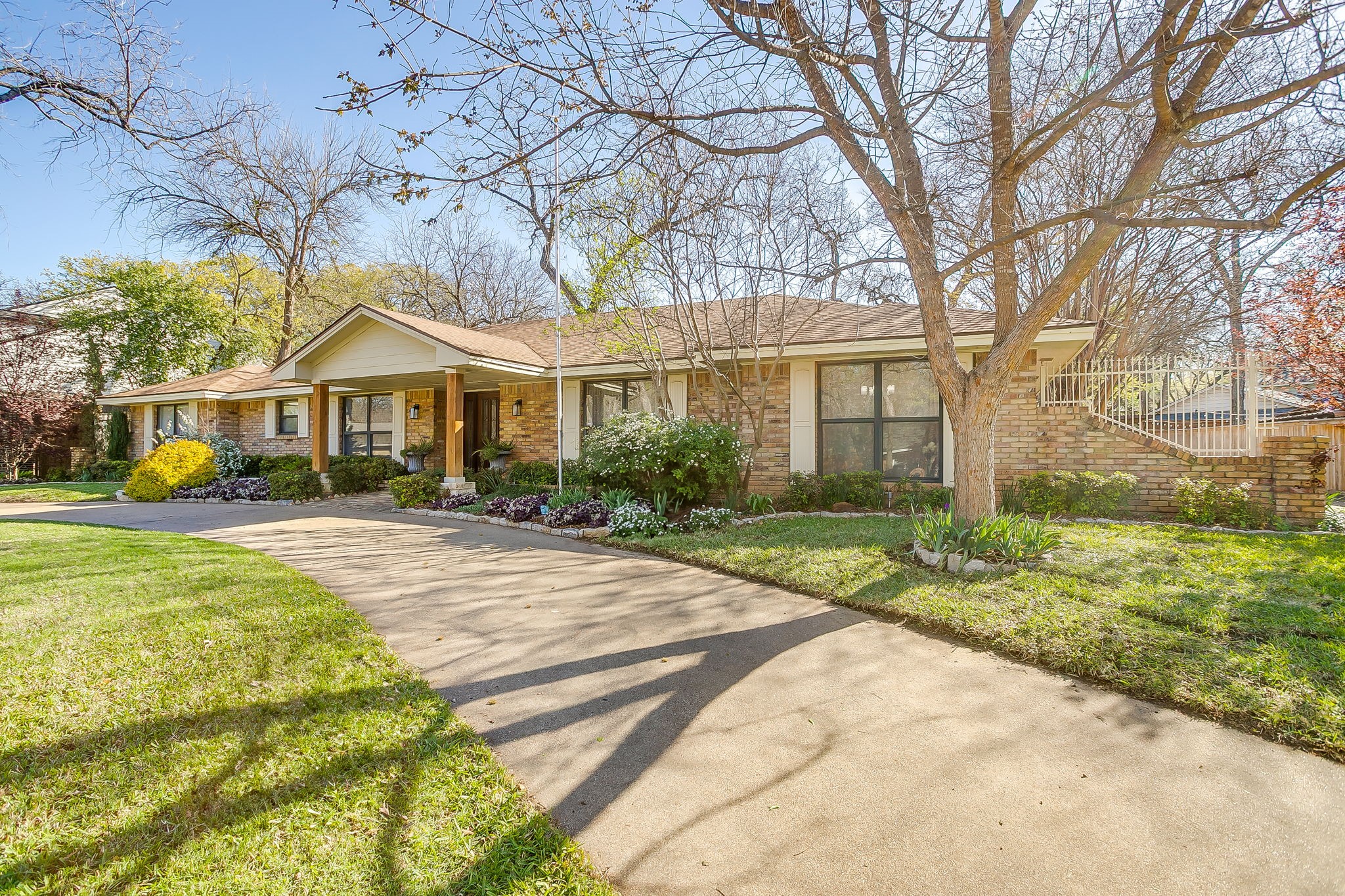 1205 Shady Creek Drive