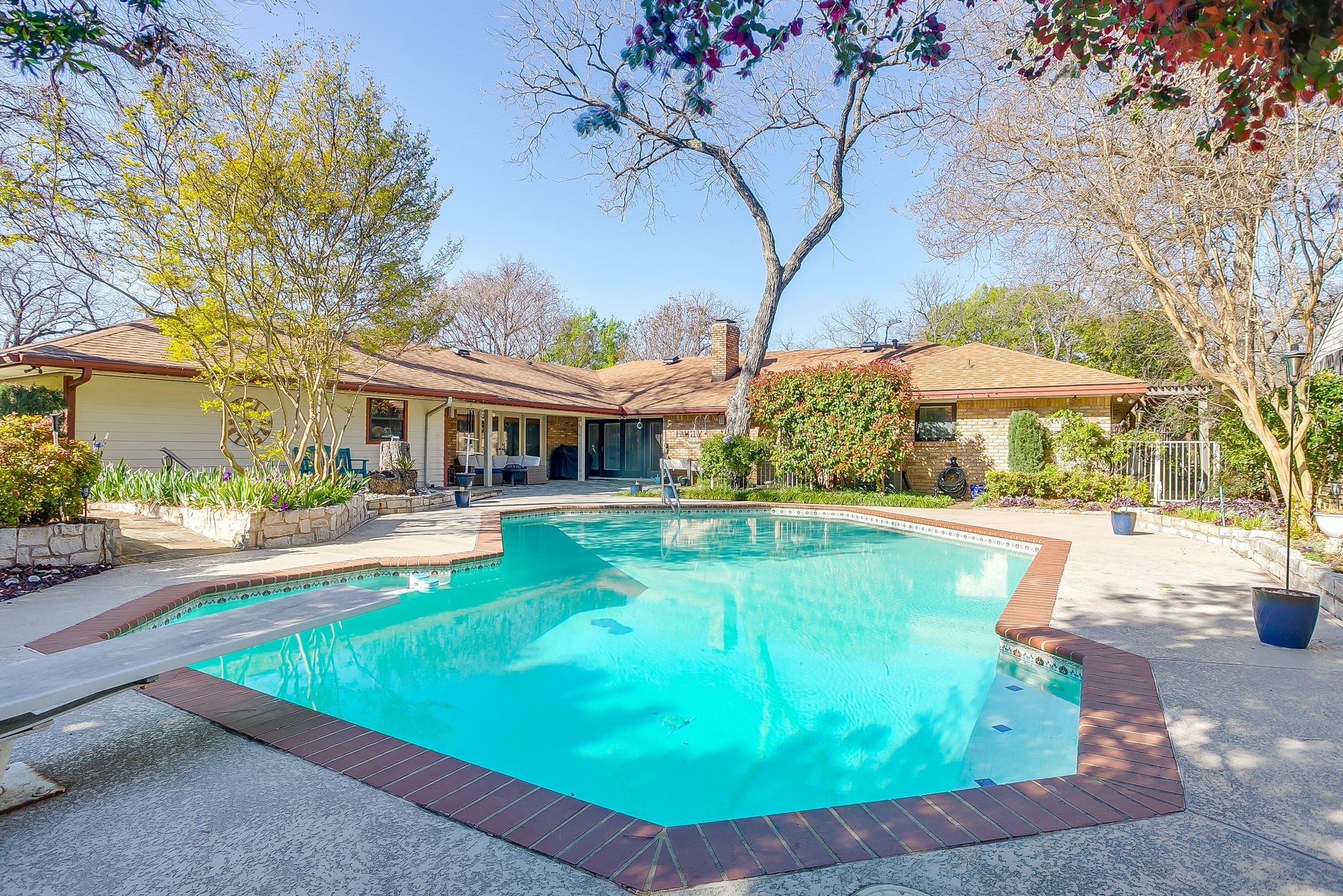 1205 Shady Creek Drive