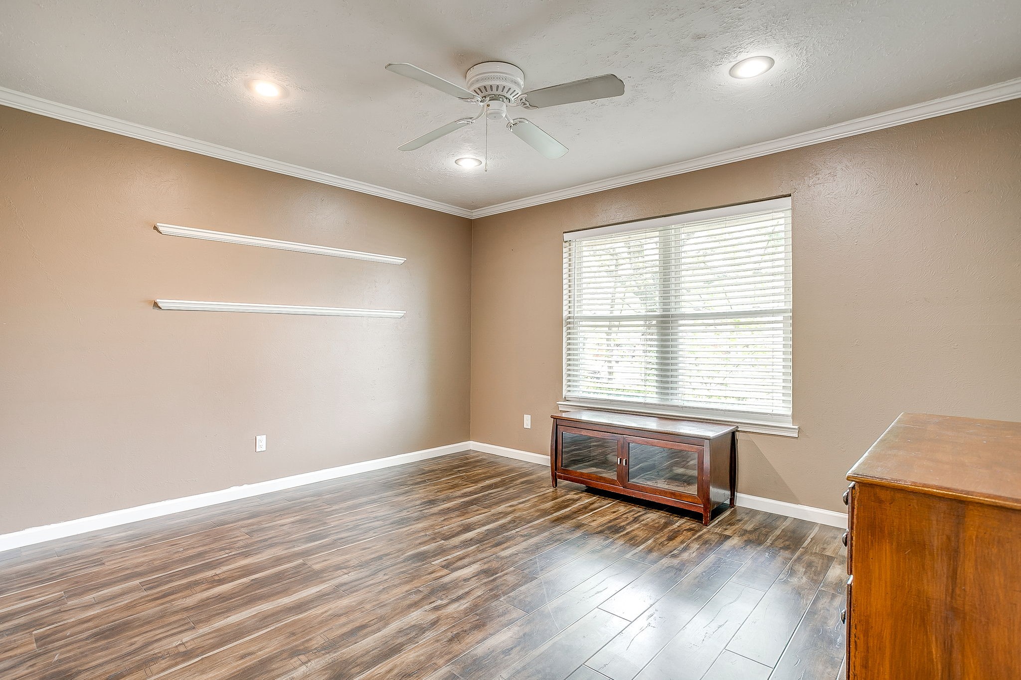 406 Country Club Drive