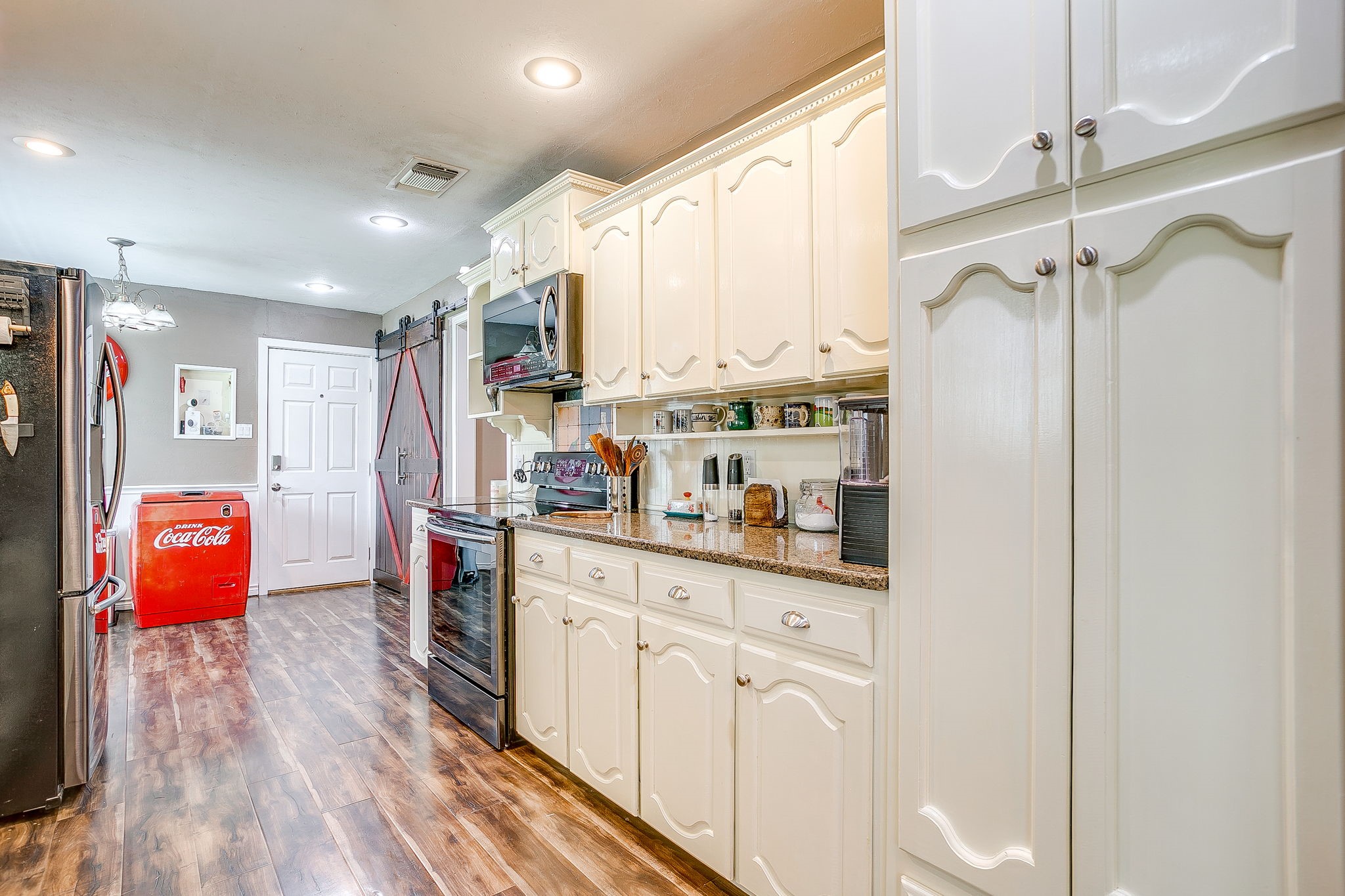 406 Country Club Drive