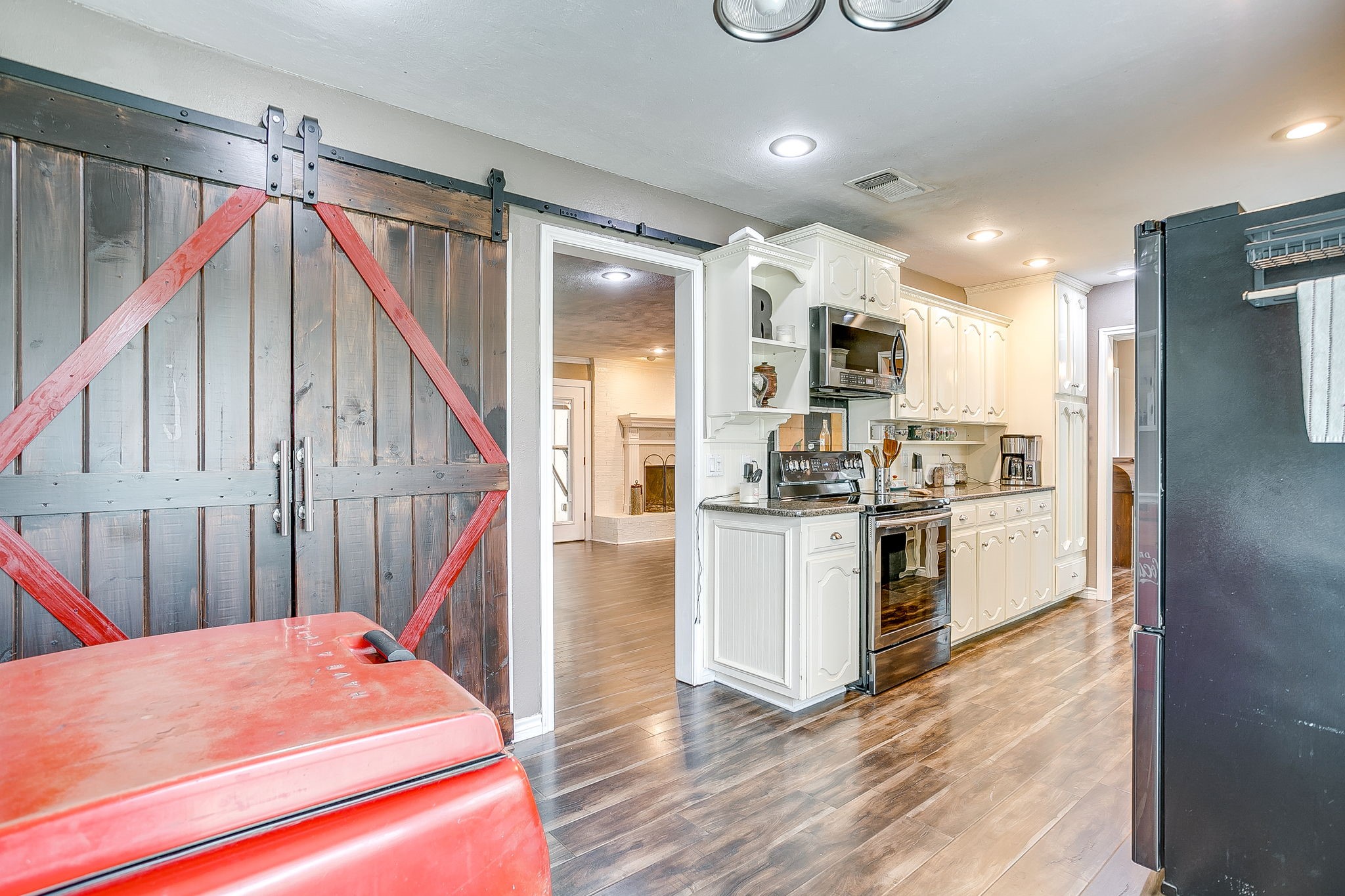 406 Country Club Drive