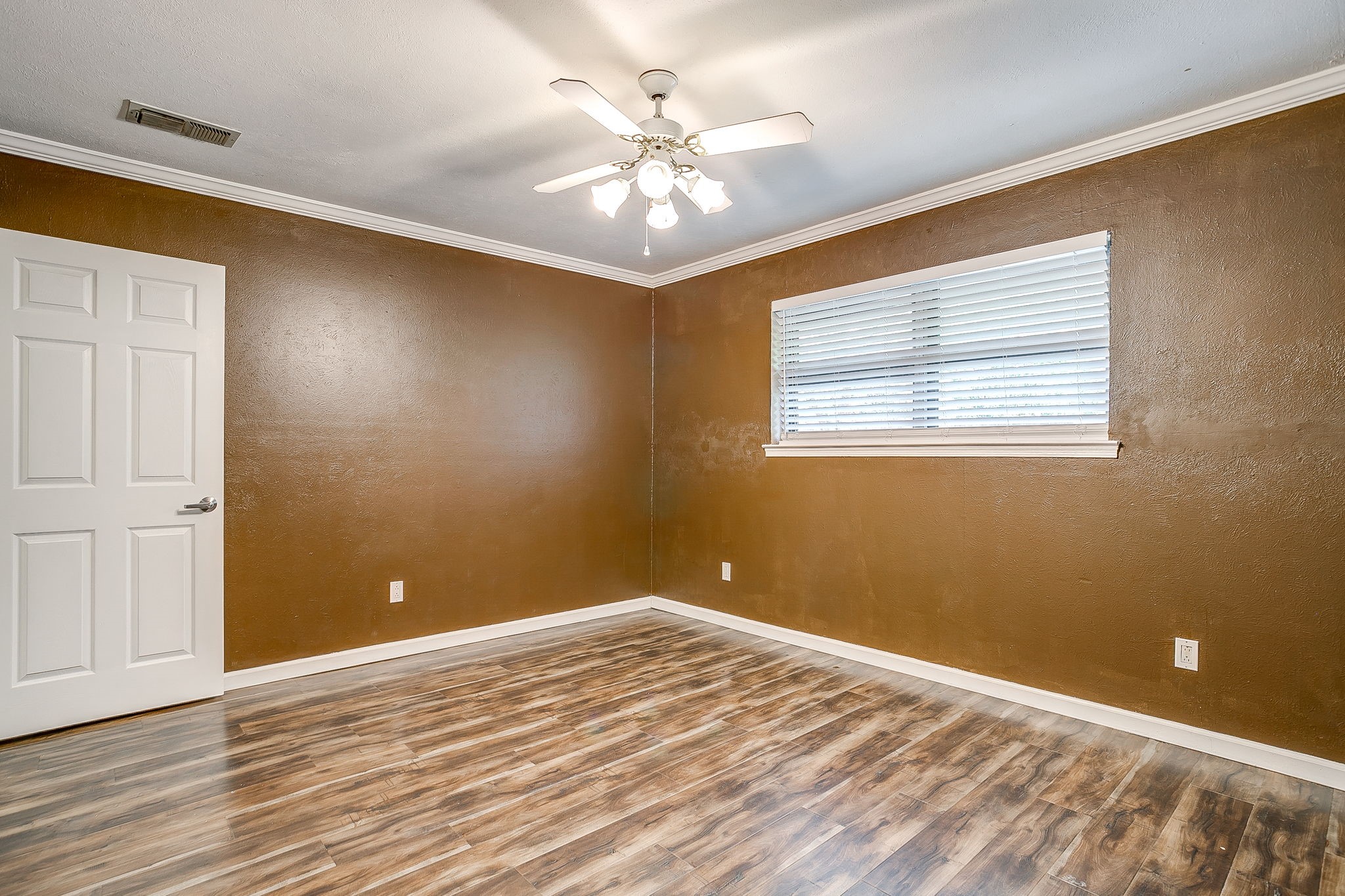 406 Country Club Drive