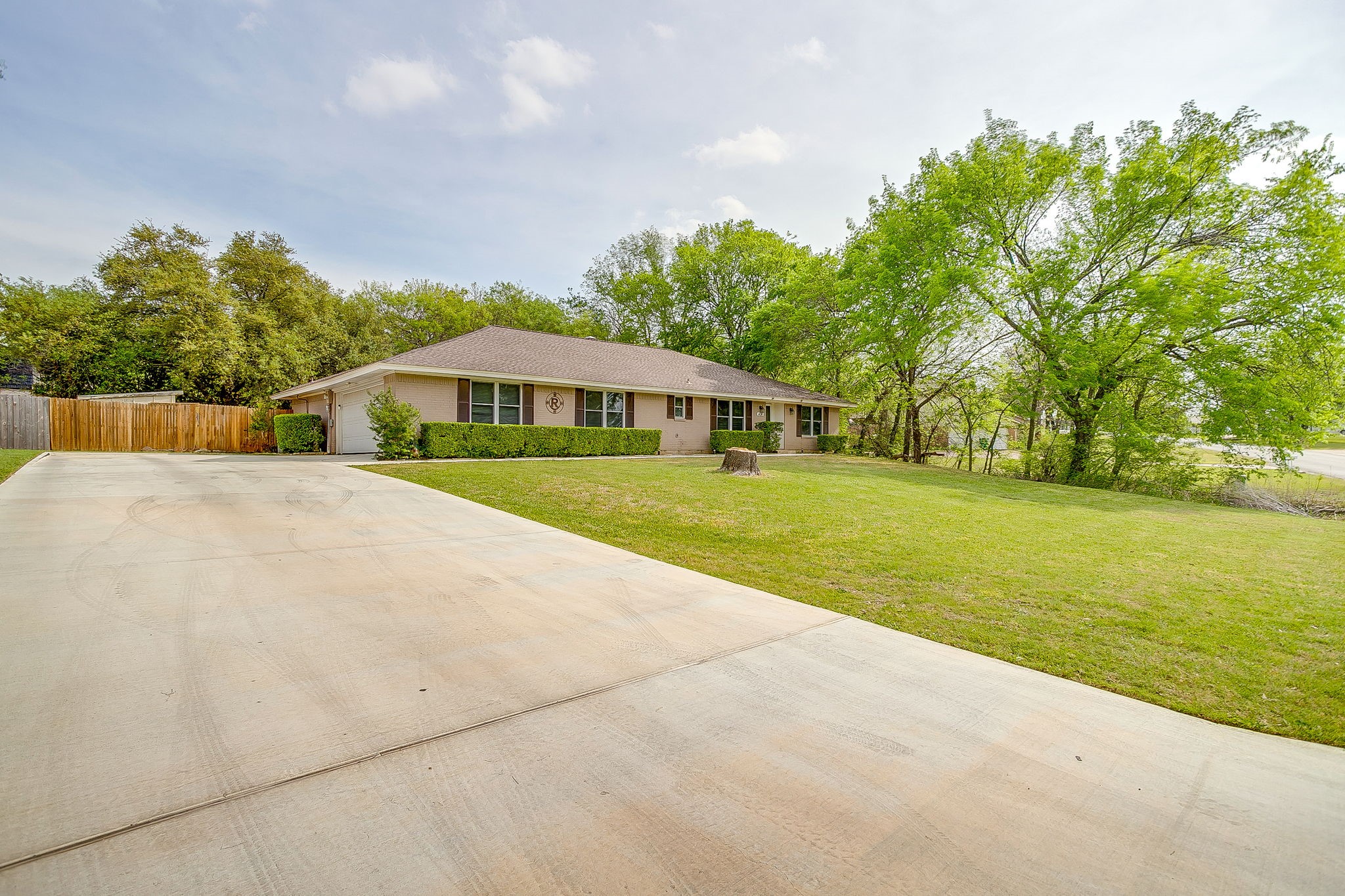 406 Country Club Drive