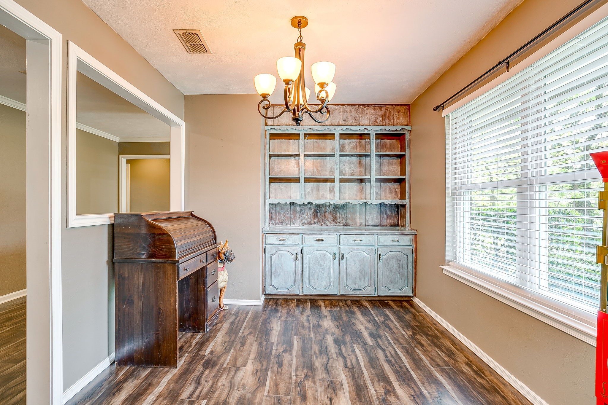 406 Country Club Drive