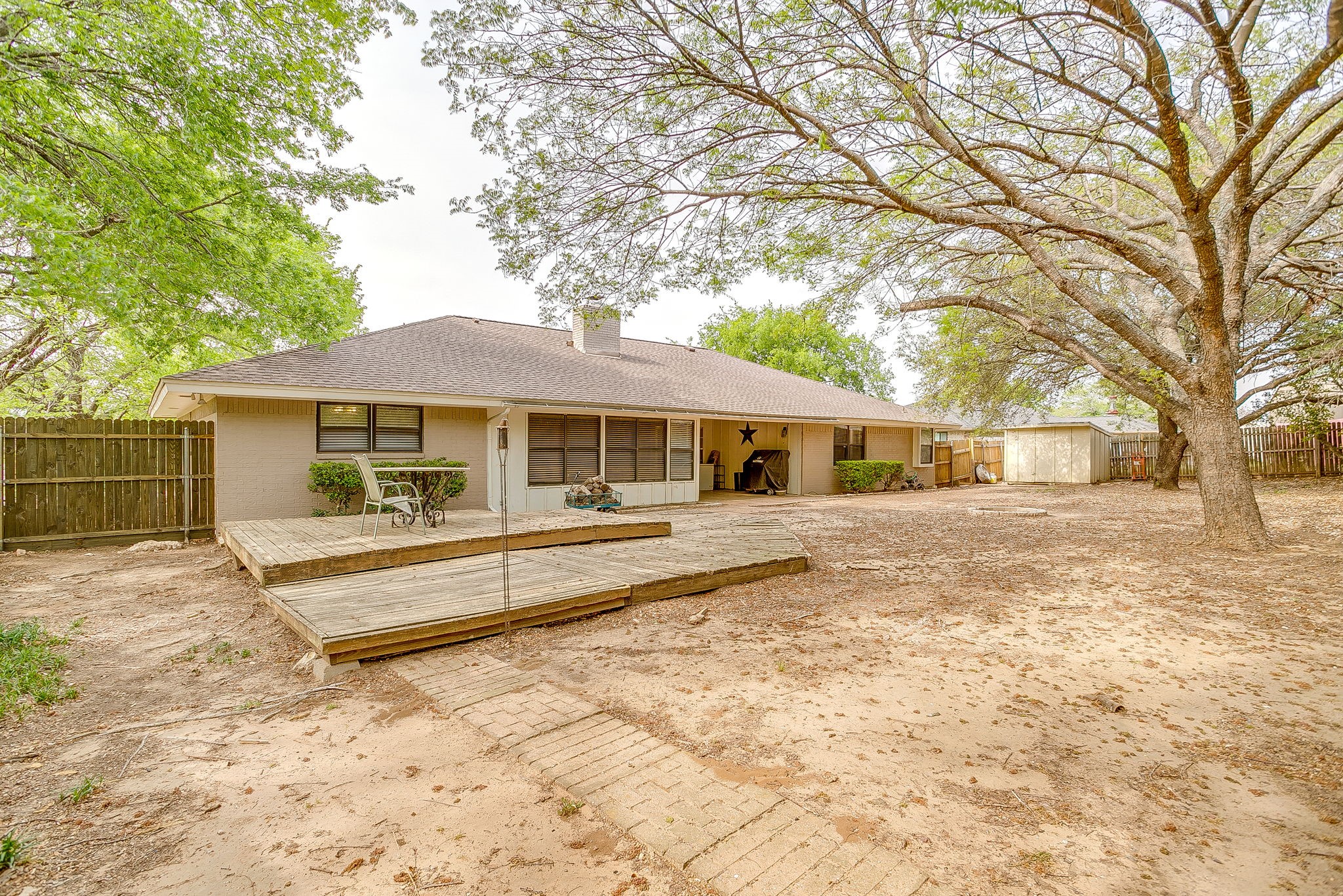 406 Country Club Drive