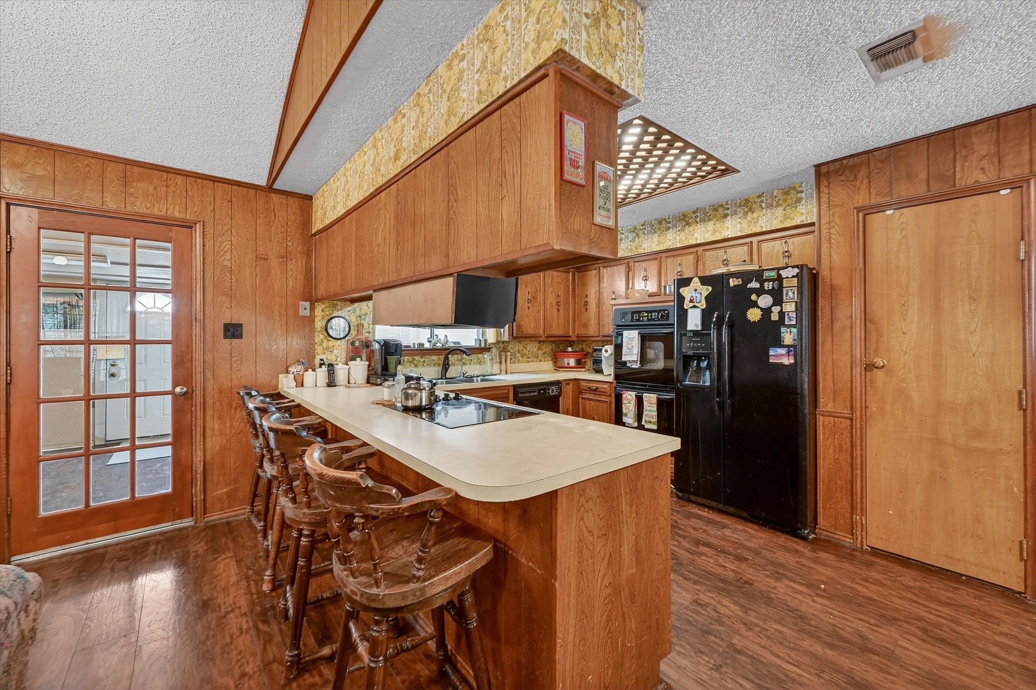 1516 Caddo Peak Trail