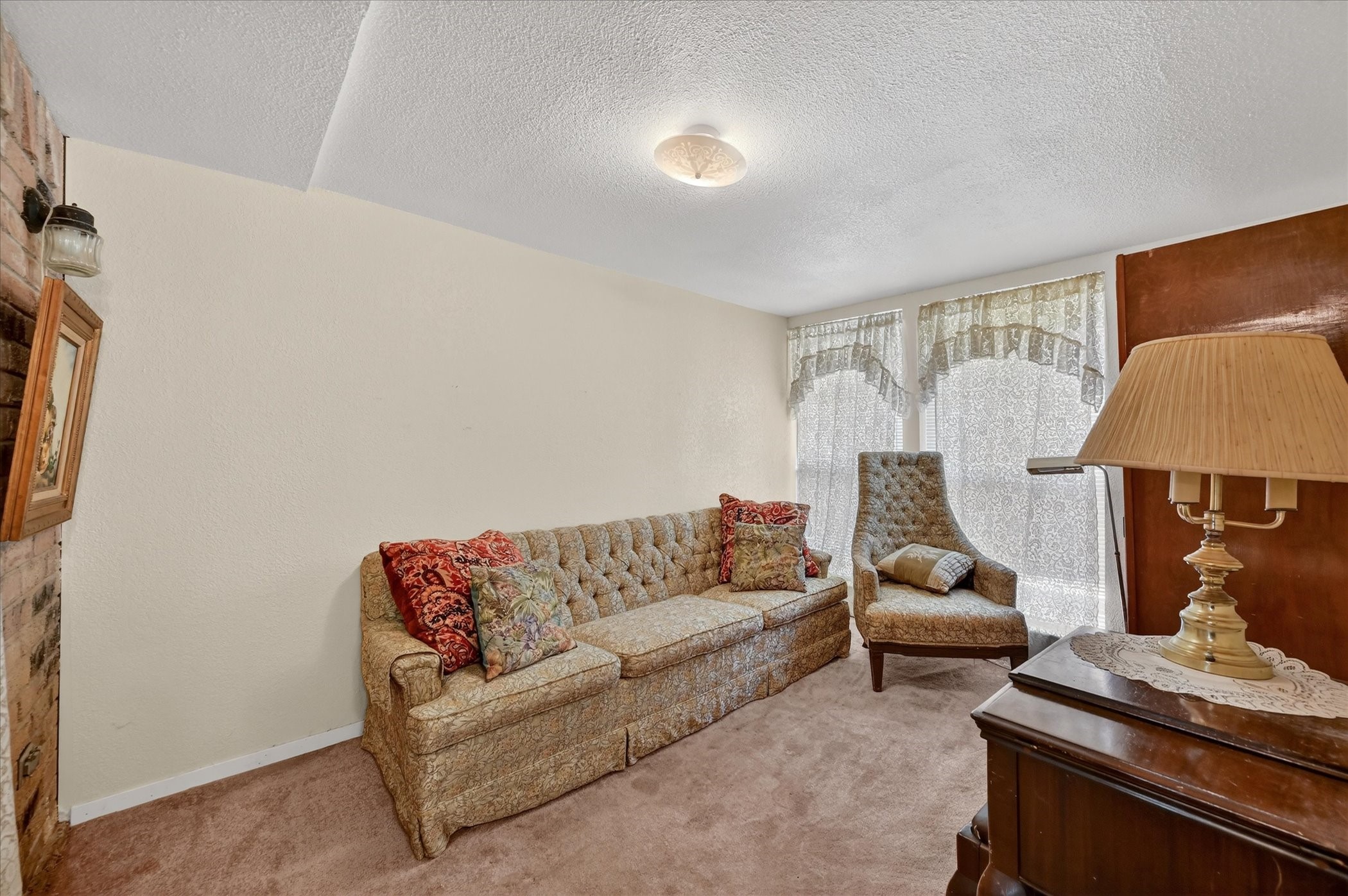 1516 Caddo Peak Trail