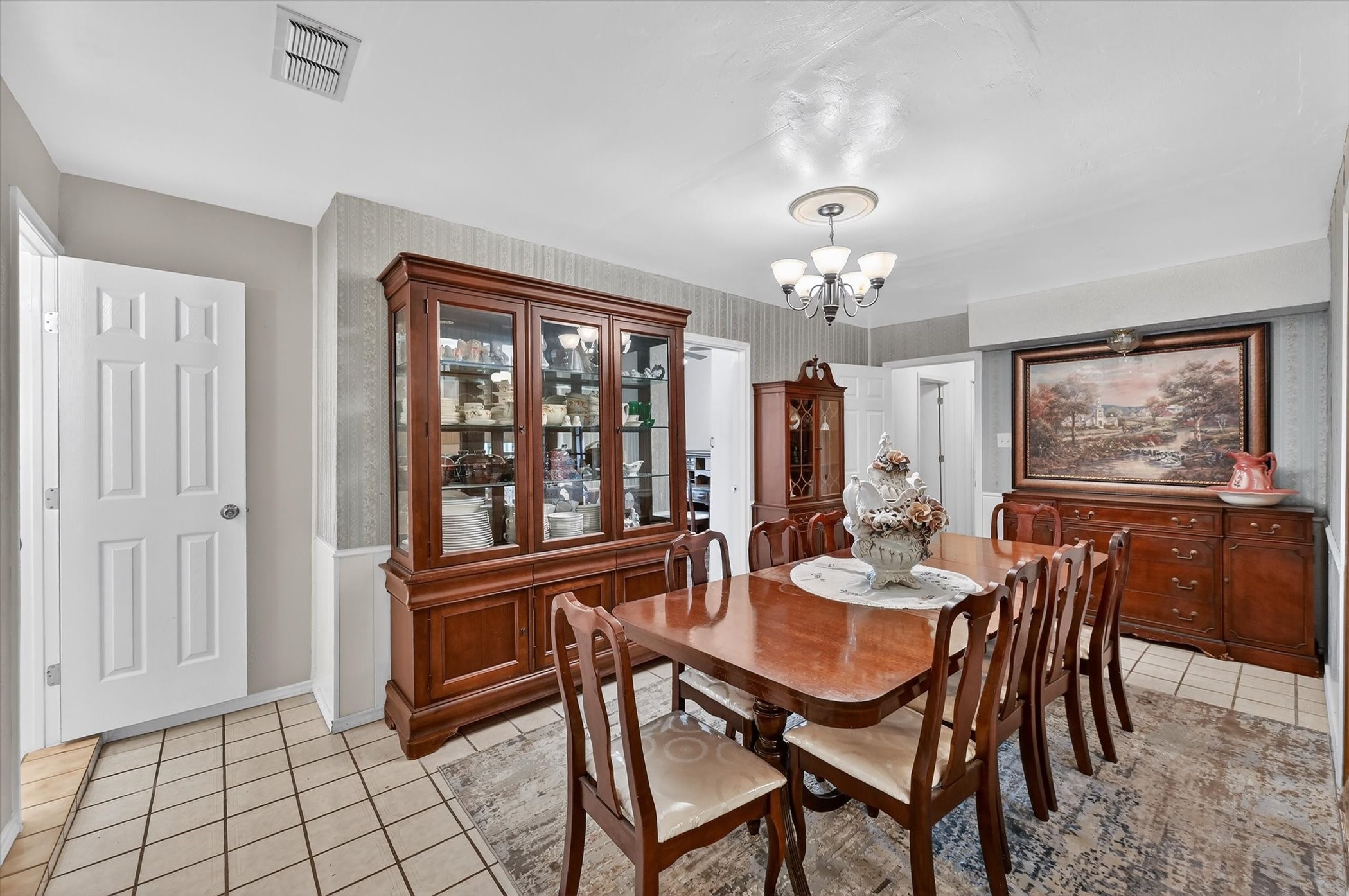 1516 Caddo Peak Trail