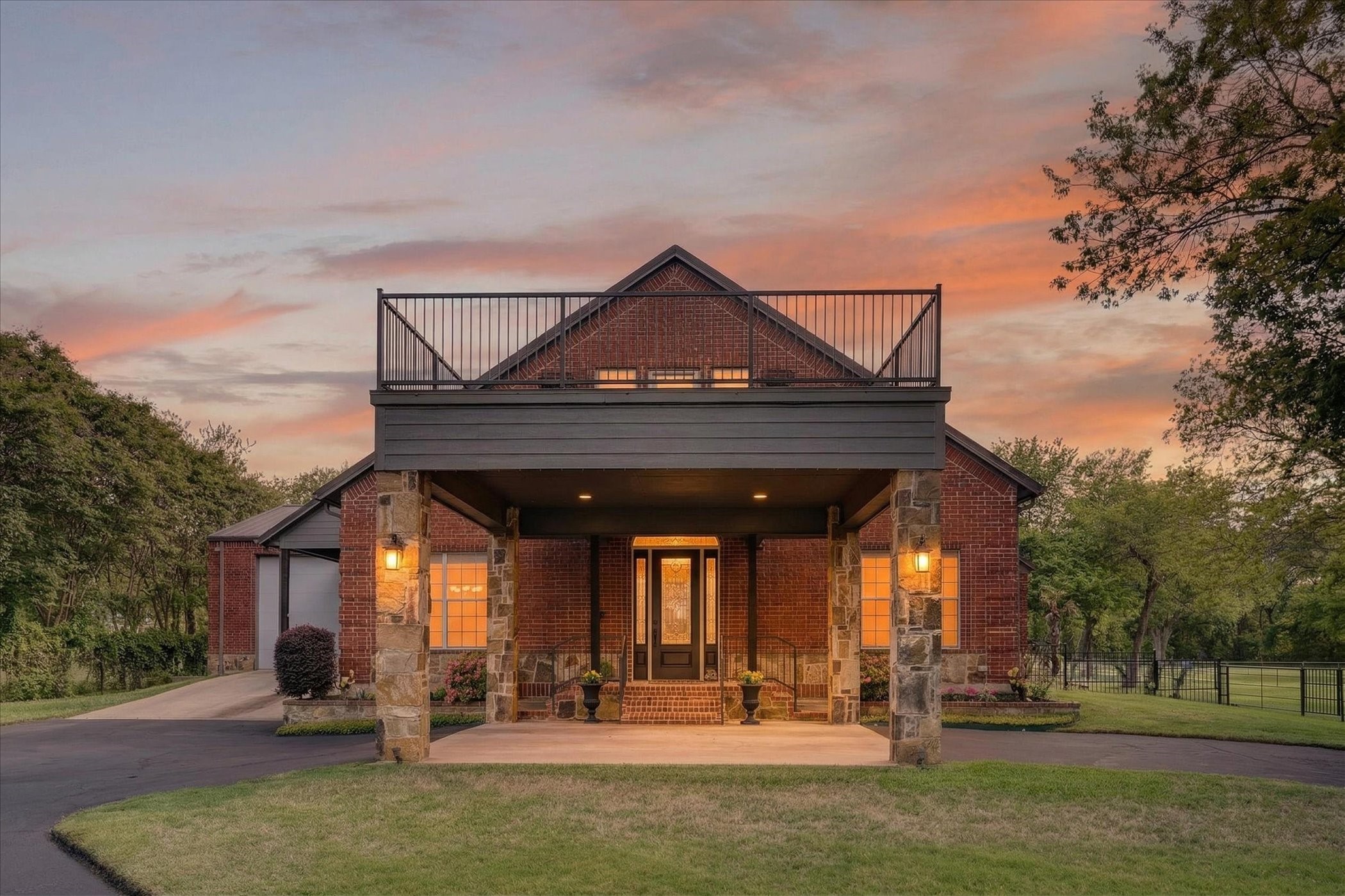 1290 Fox Lane