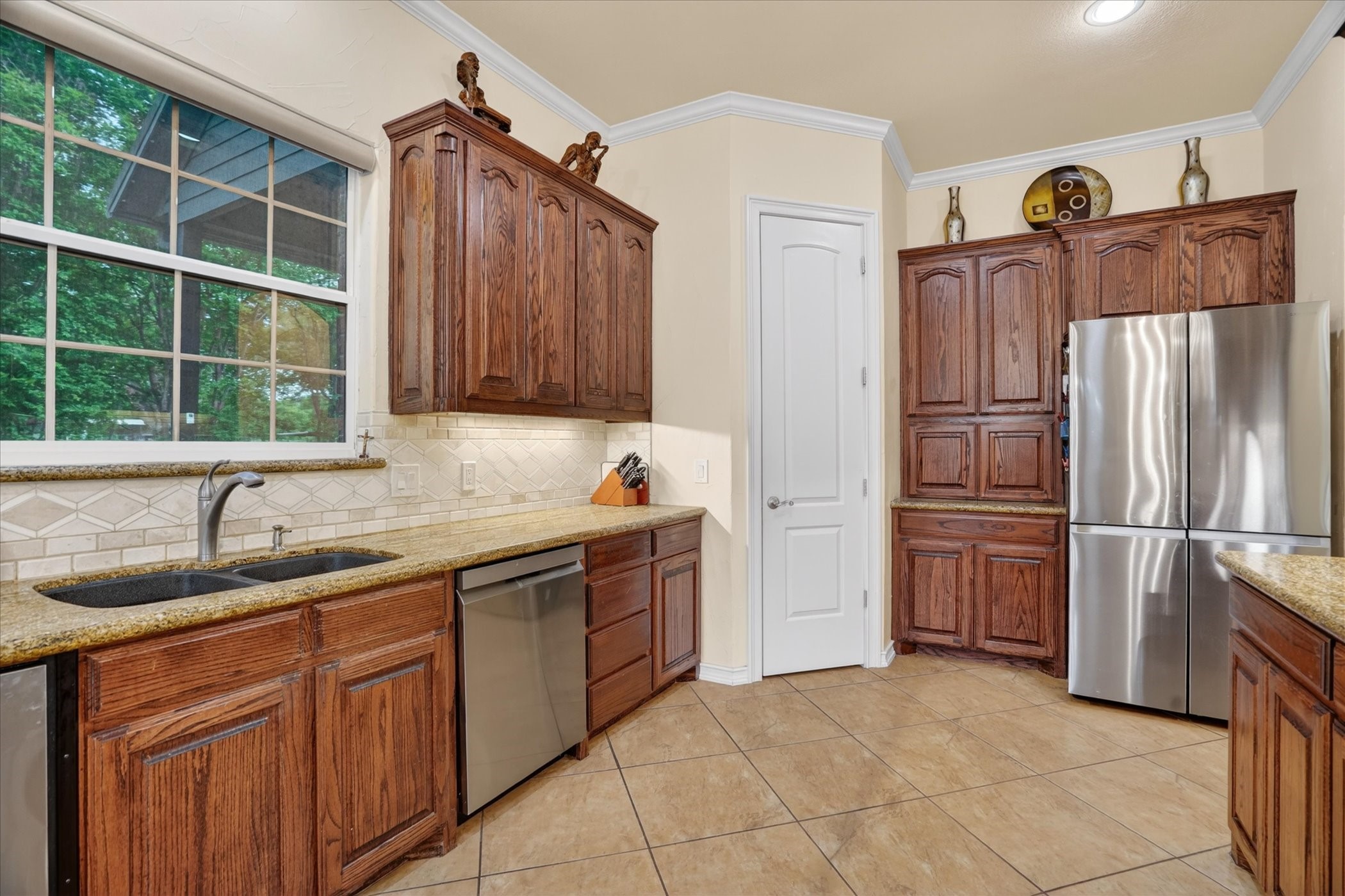 1290 Fox Lane