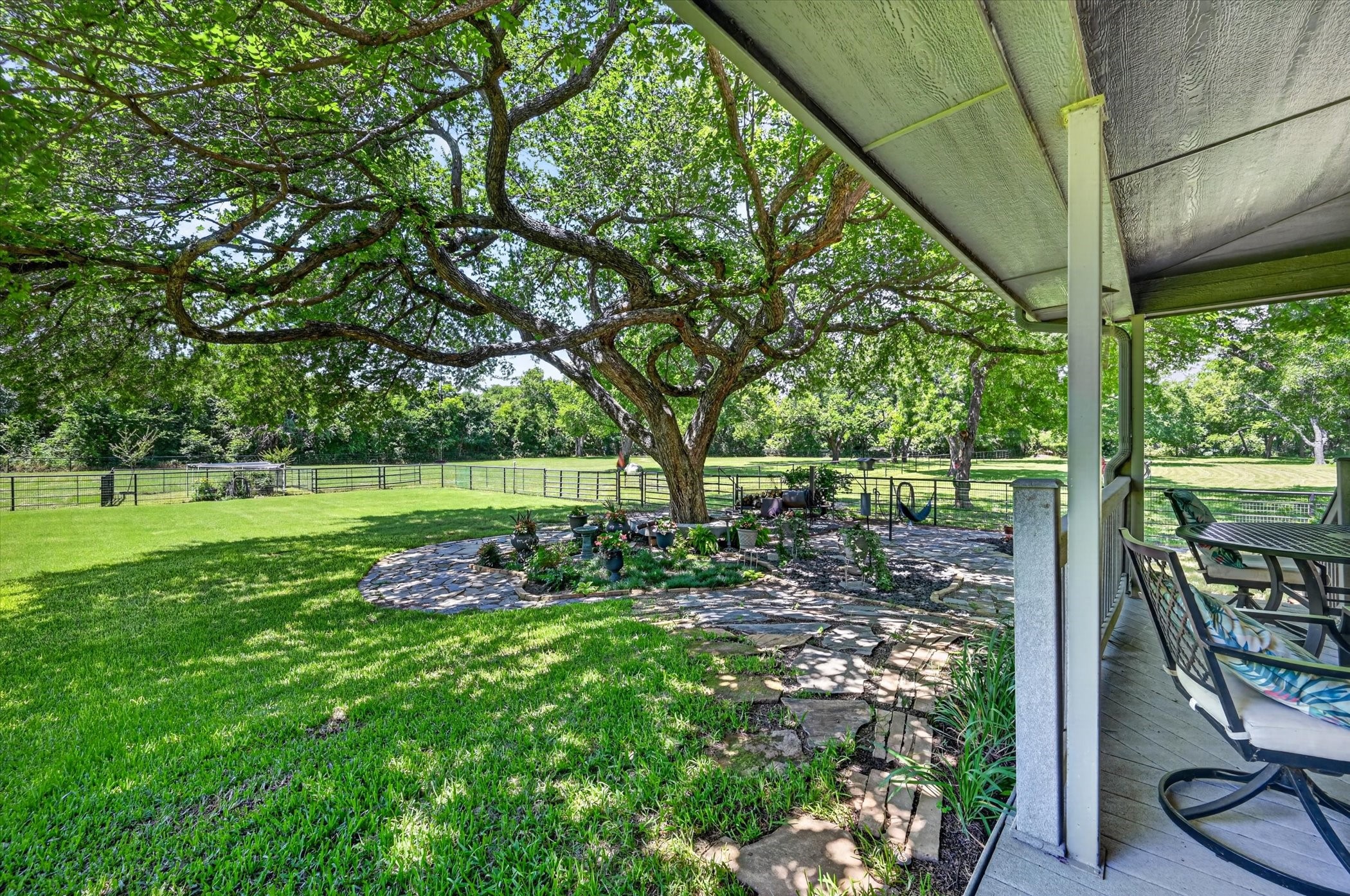 1290 Fox Lane