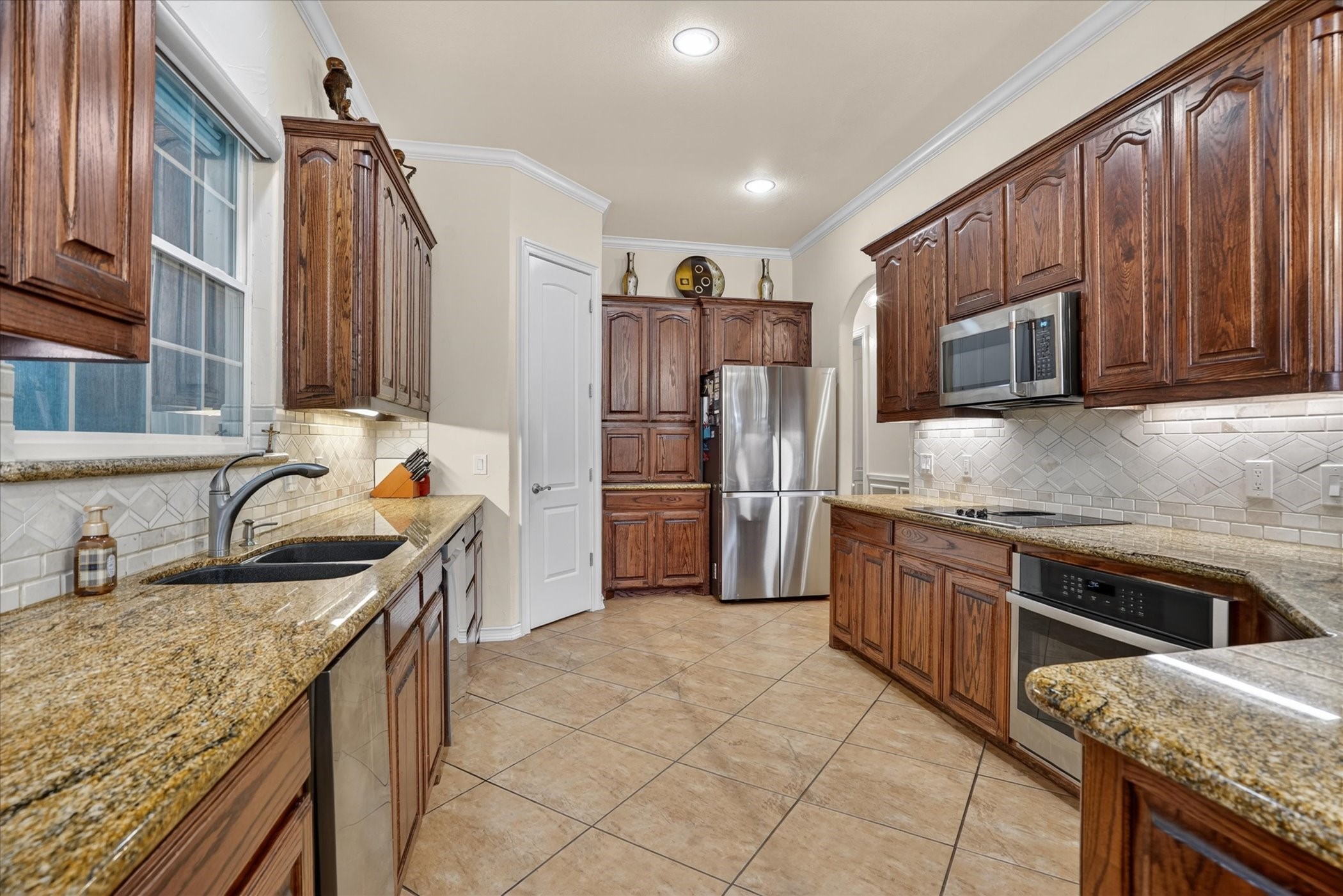 1290 Fox Lane