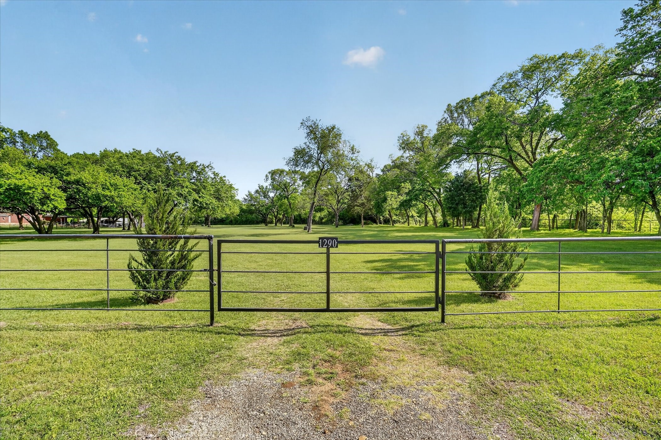 1290 Fox Lane