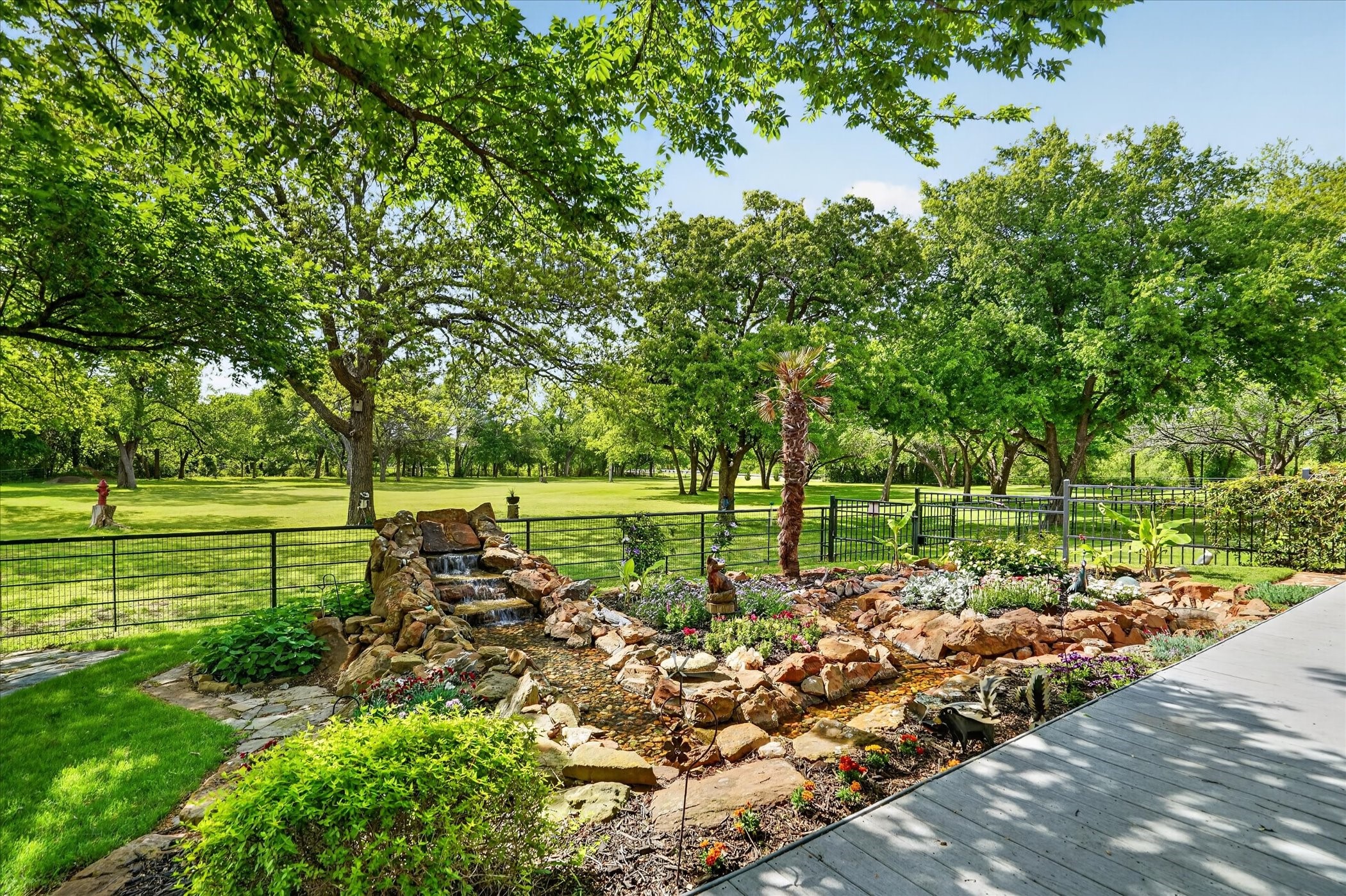 1290 Fox Lane