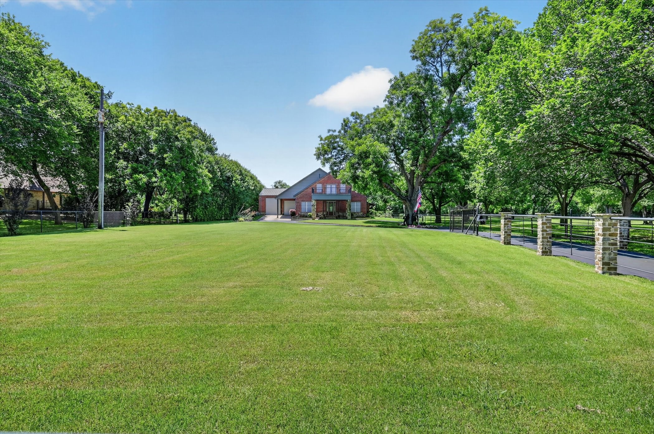 1290 Fox Lane