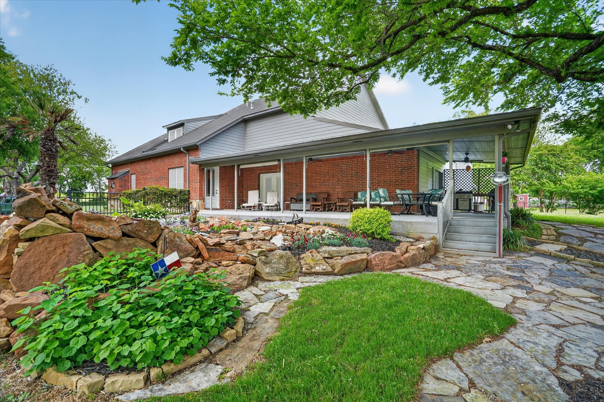1290 Fox Lane
