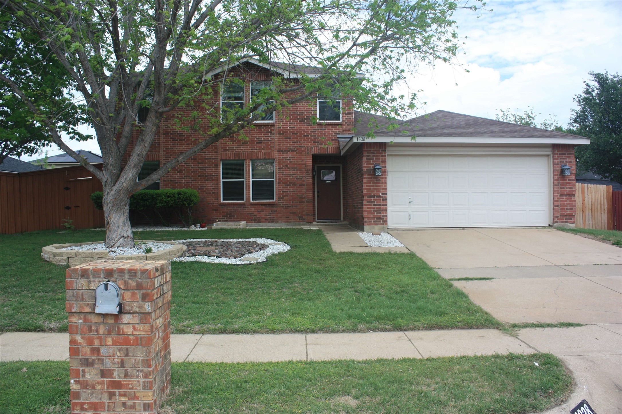 1328 Dandelion Trail