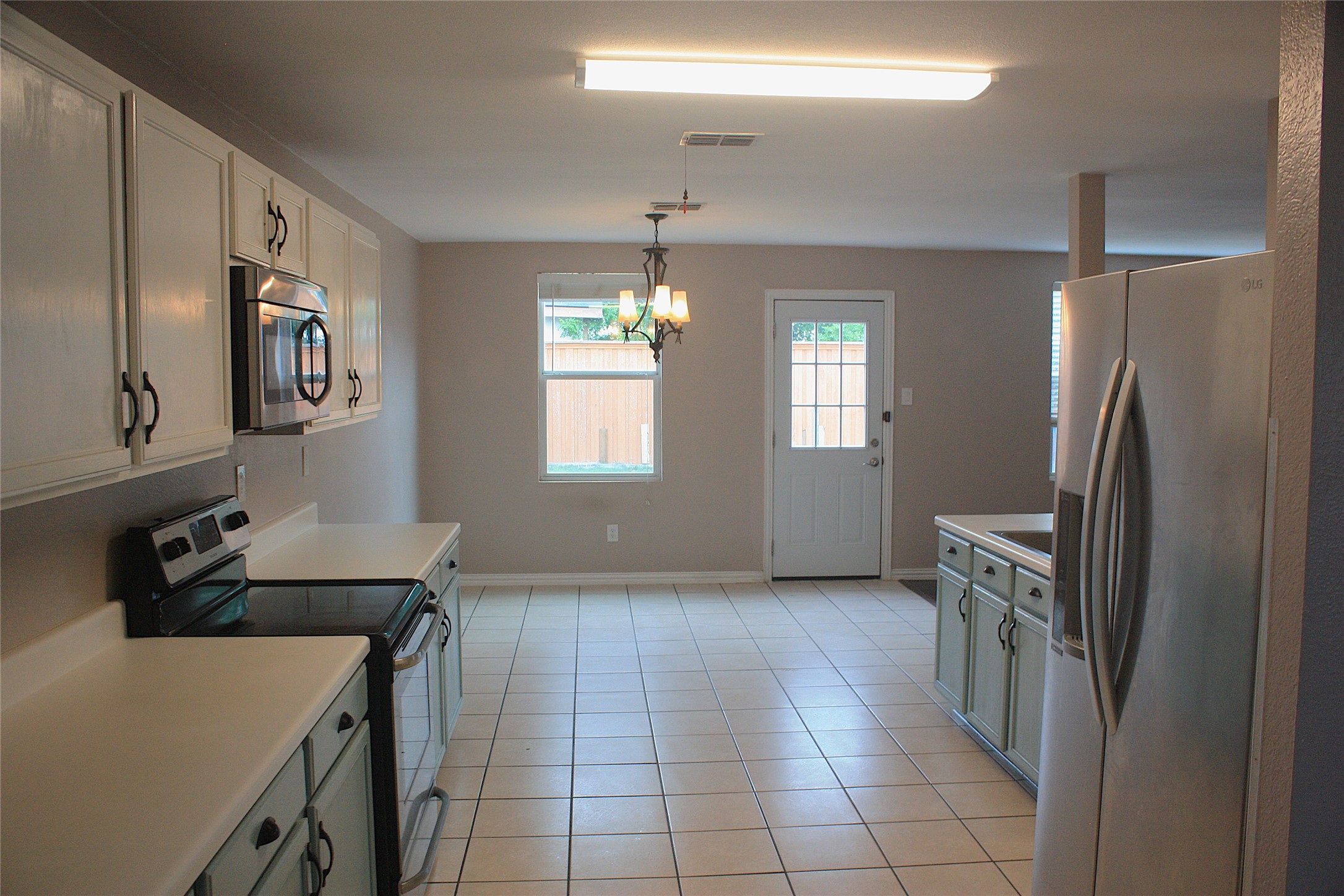 1328 Dandelion Trail