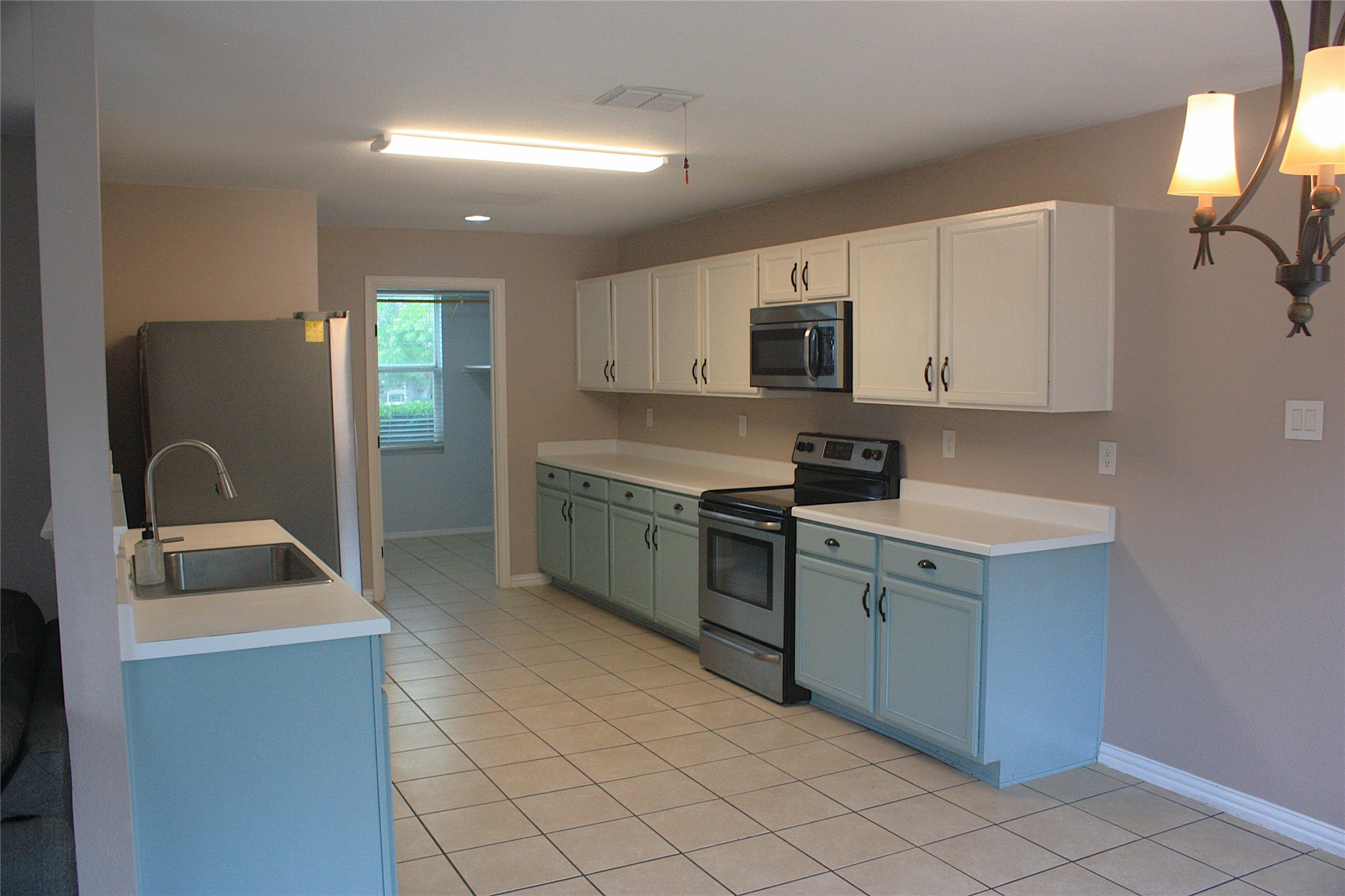 1328 Dandelion Trail