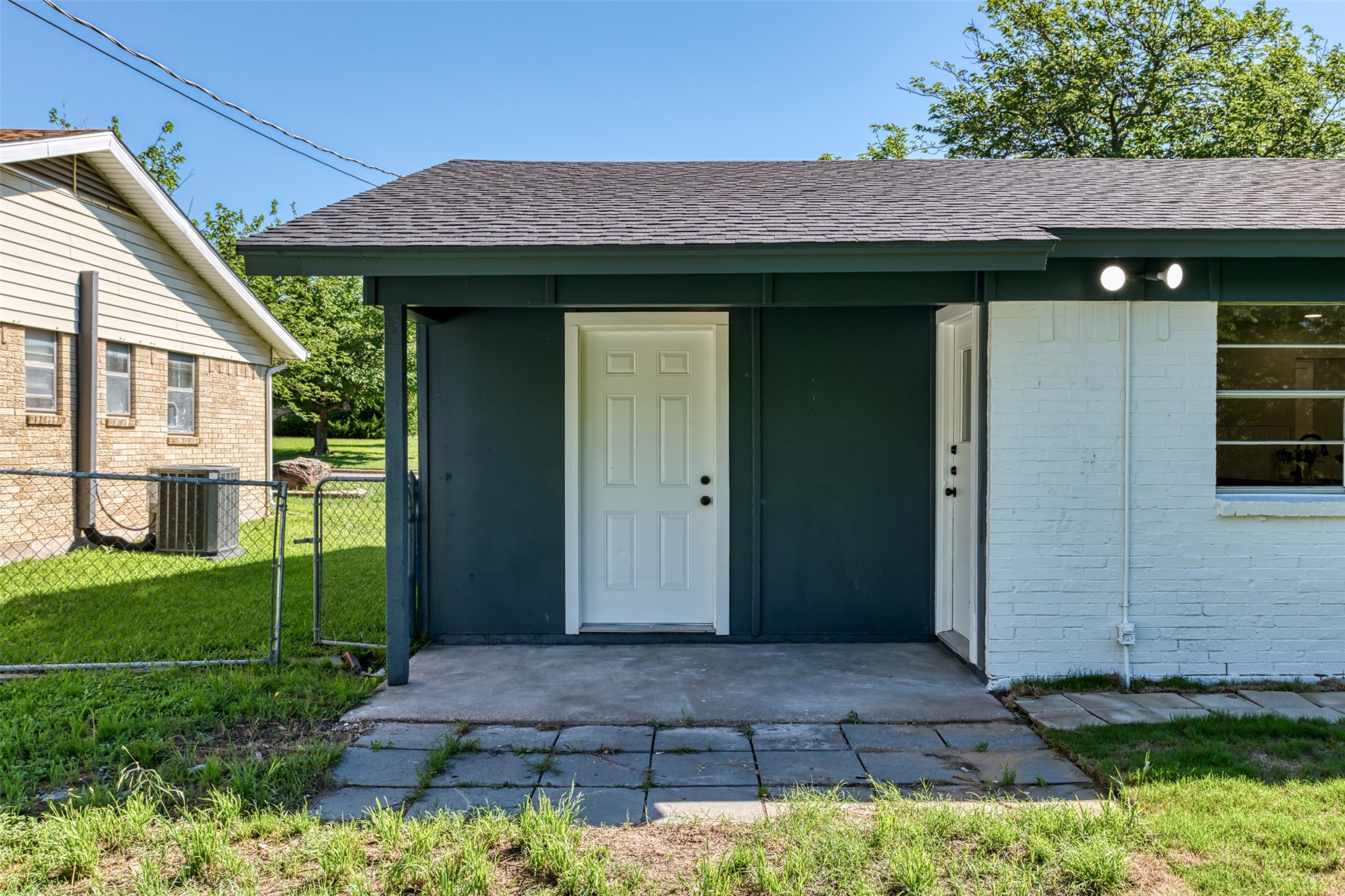 617 NW Newton Drive