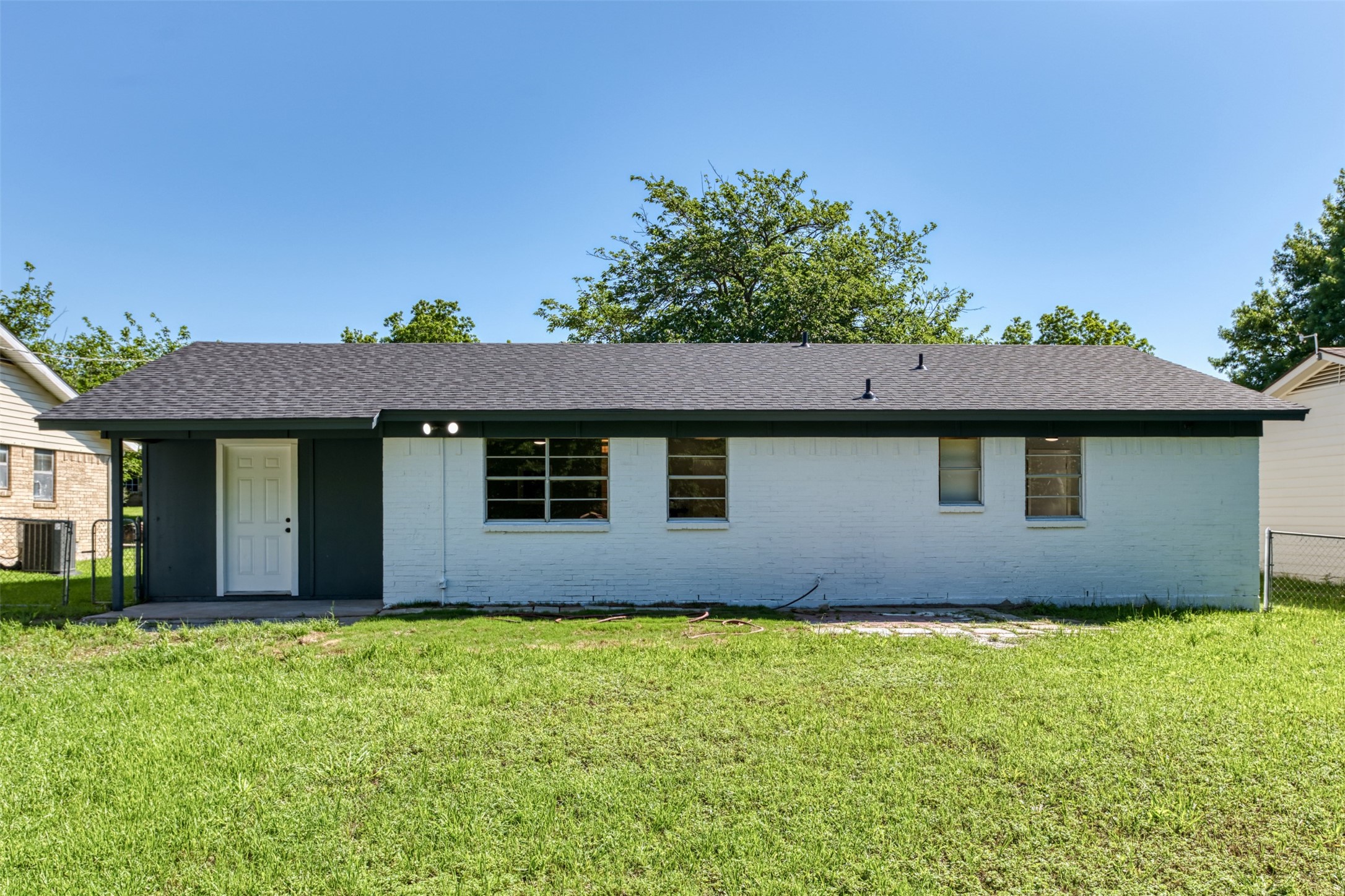 617 NW Newton Drive