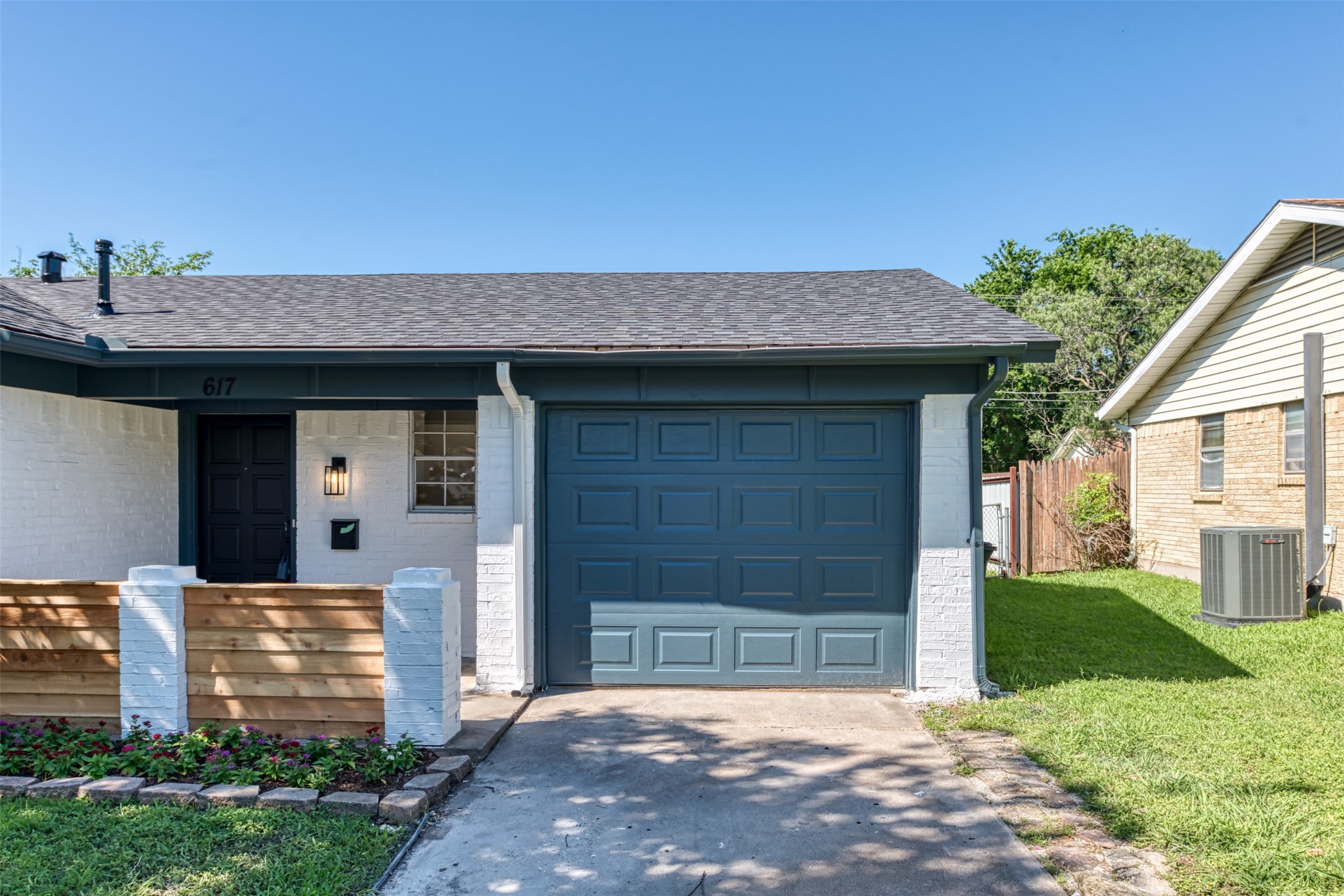 617 NW Newton Drive