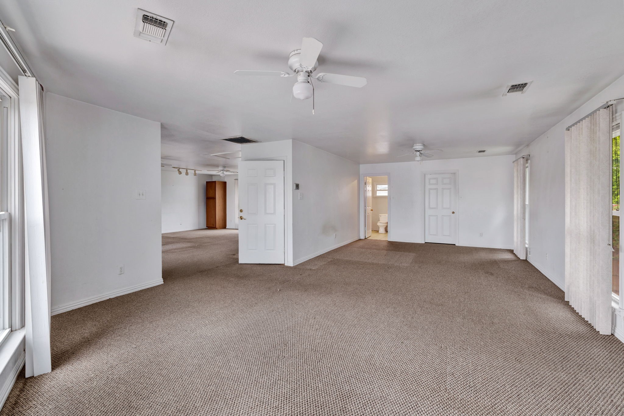 1312 Plantation Drive S