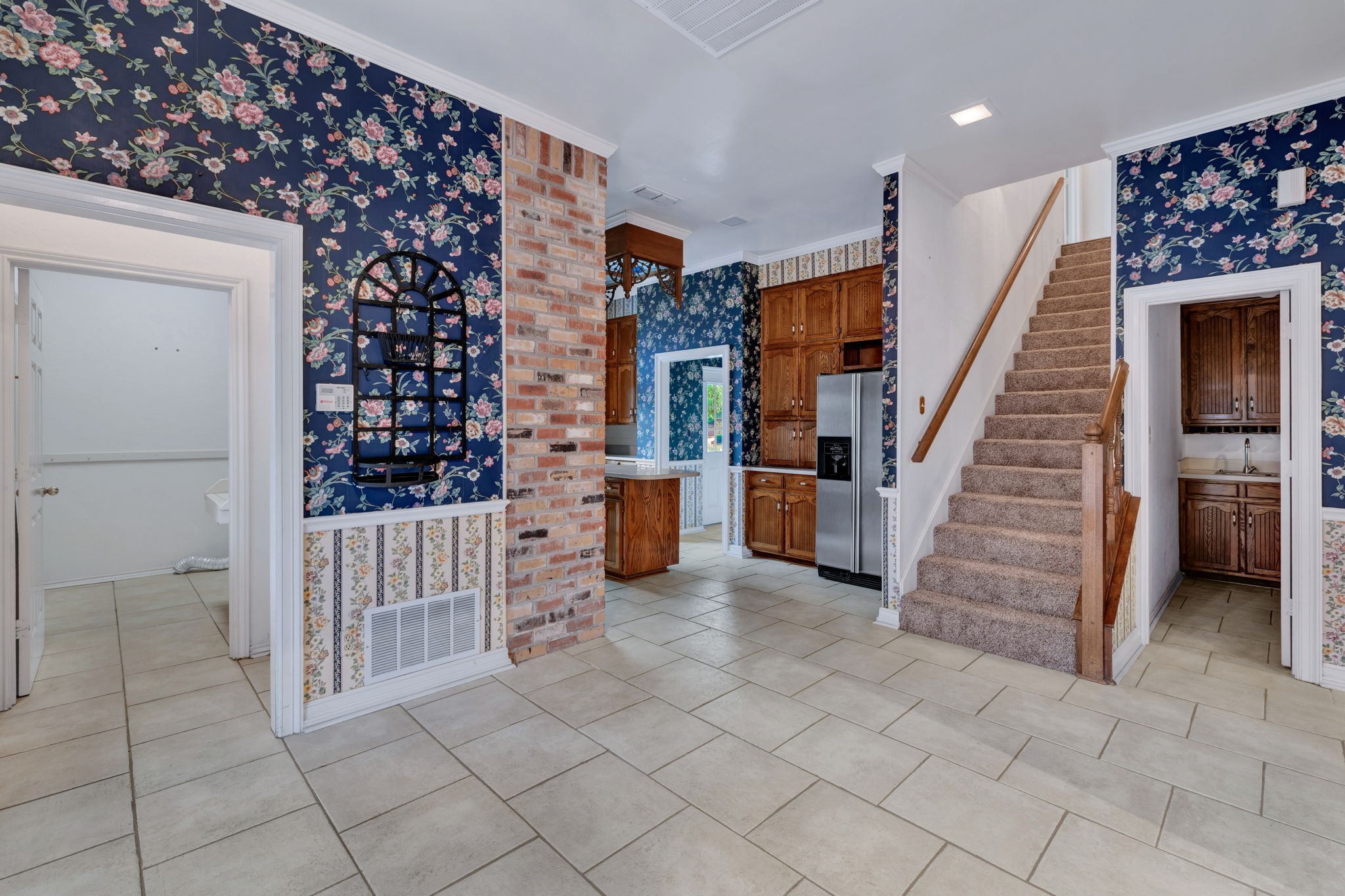 1312 Plantation Drive S