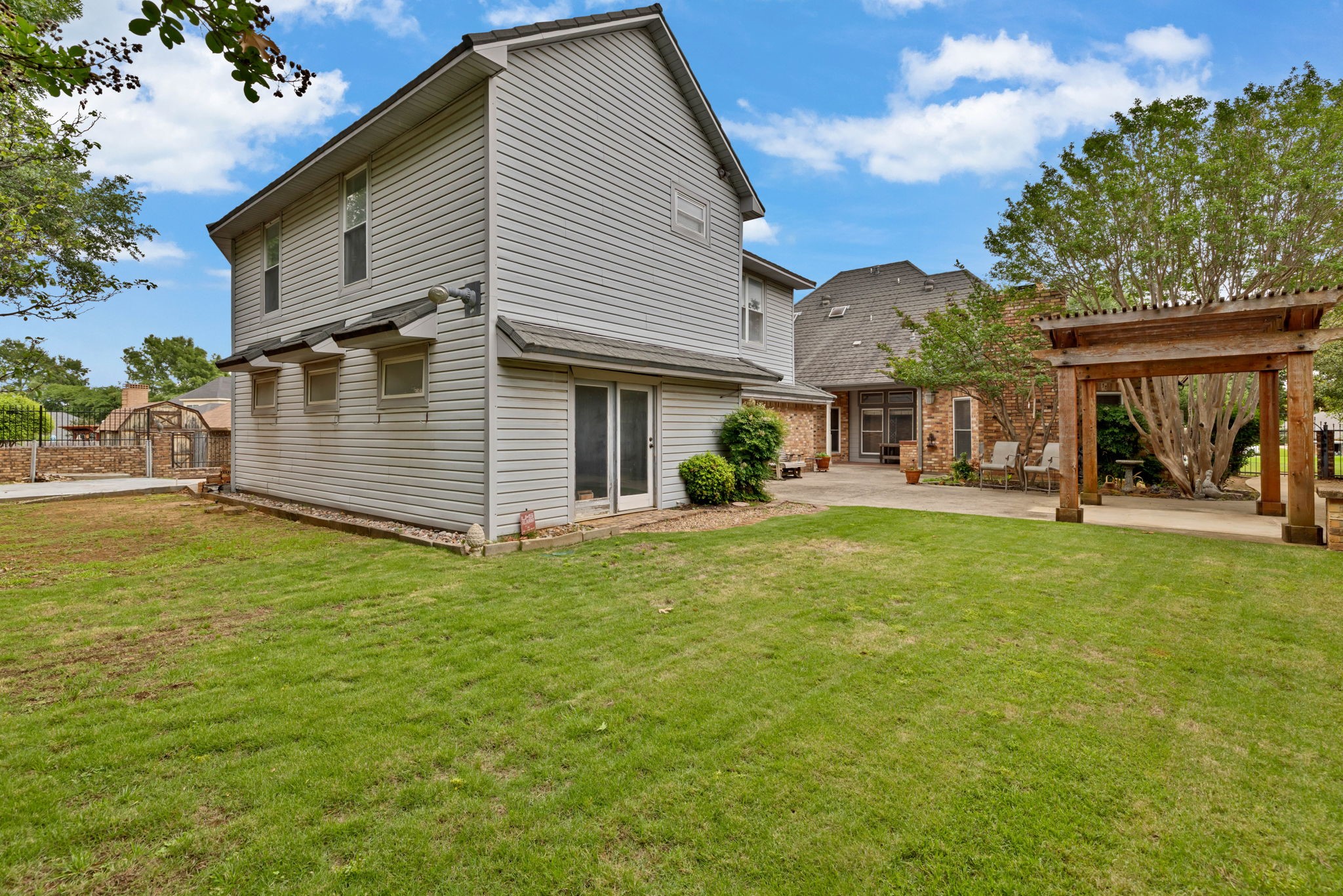 1312 Plantation Drive S