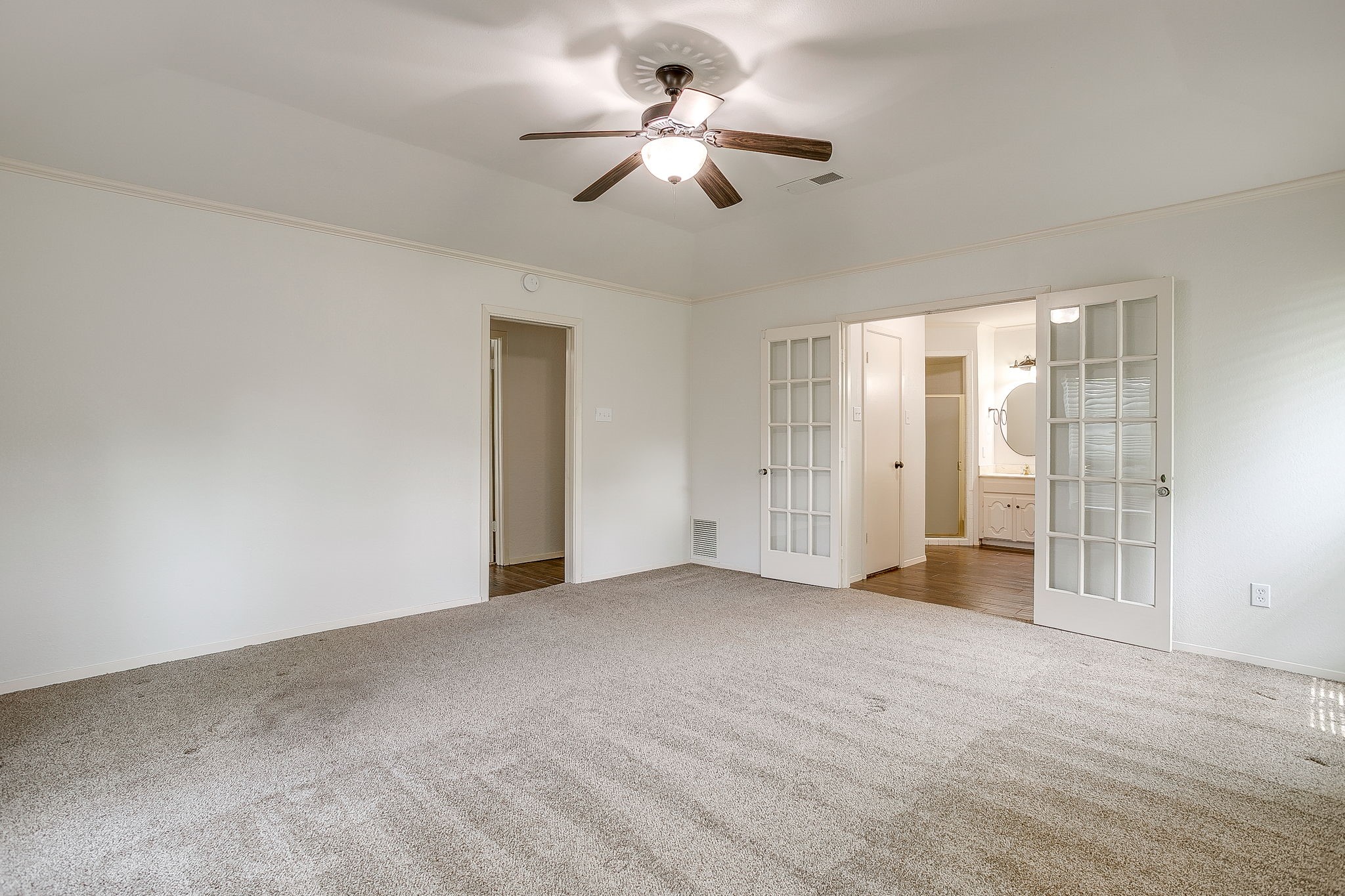802 Shady Creek Drive