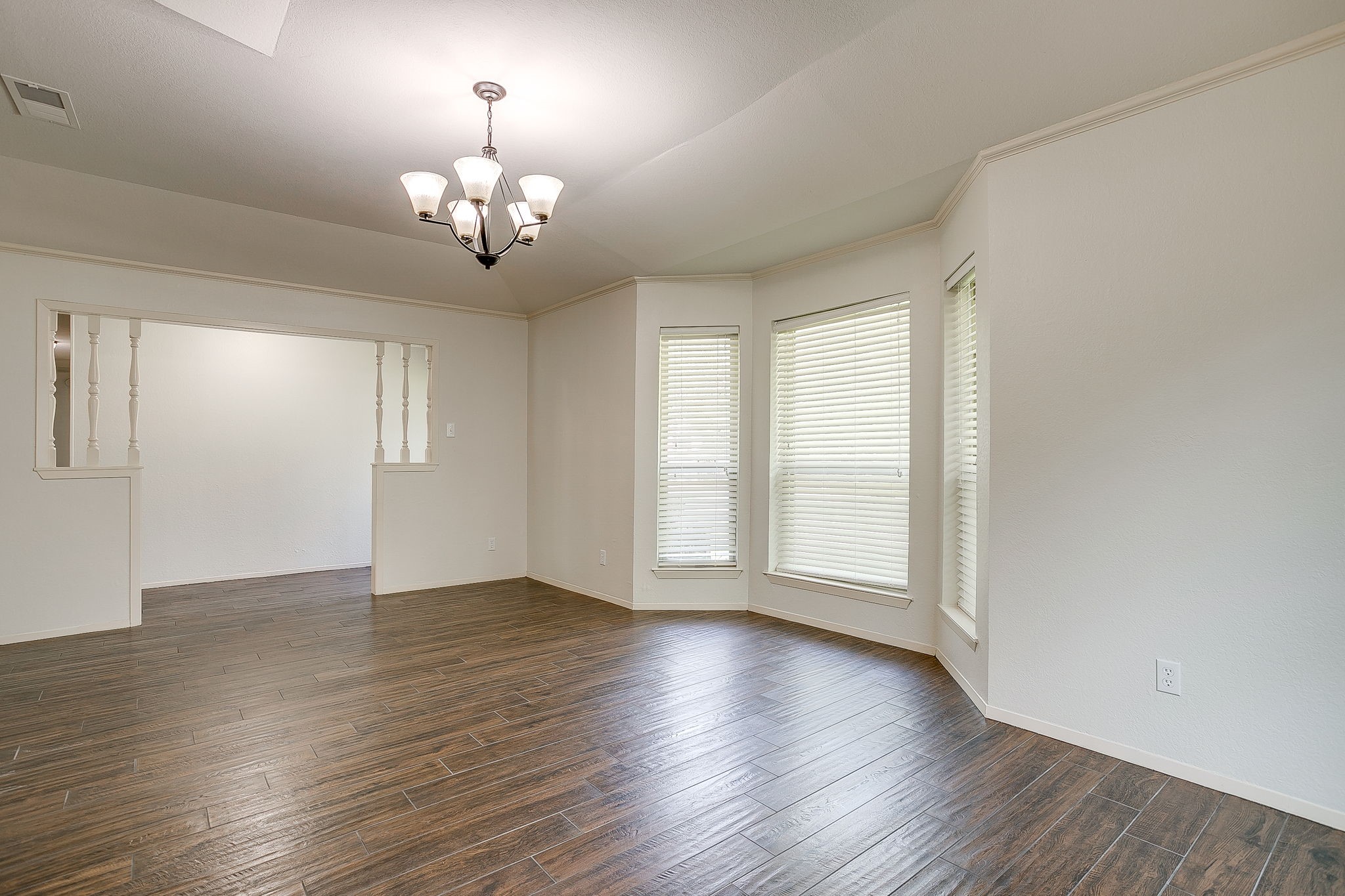 802 Shady Creek Drive