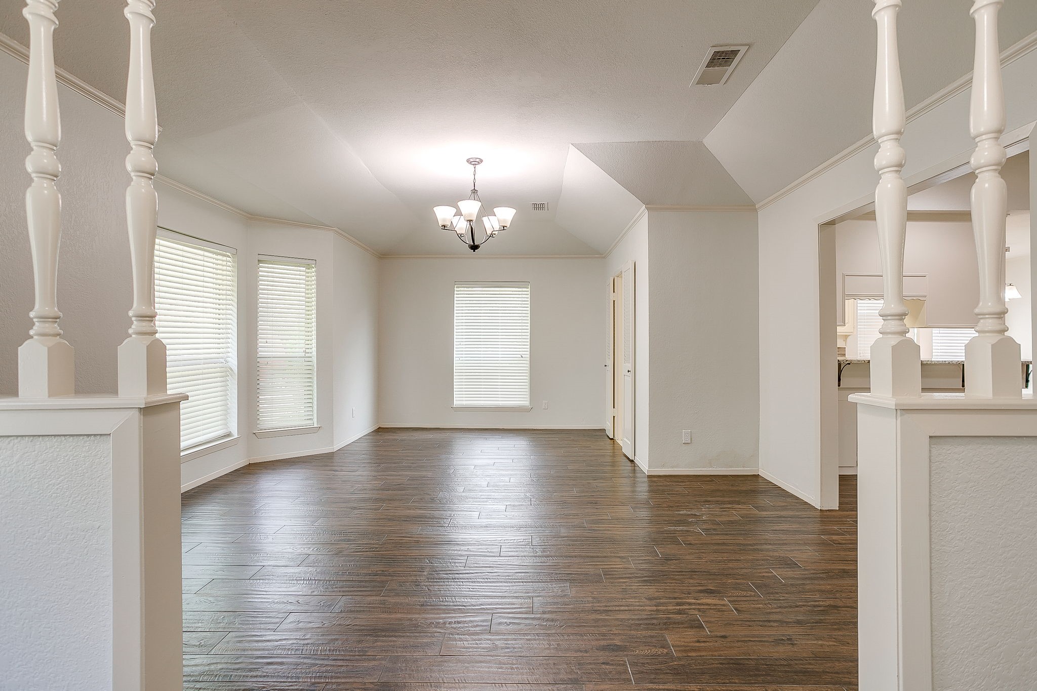 802 Shady Creek Drive