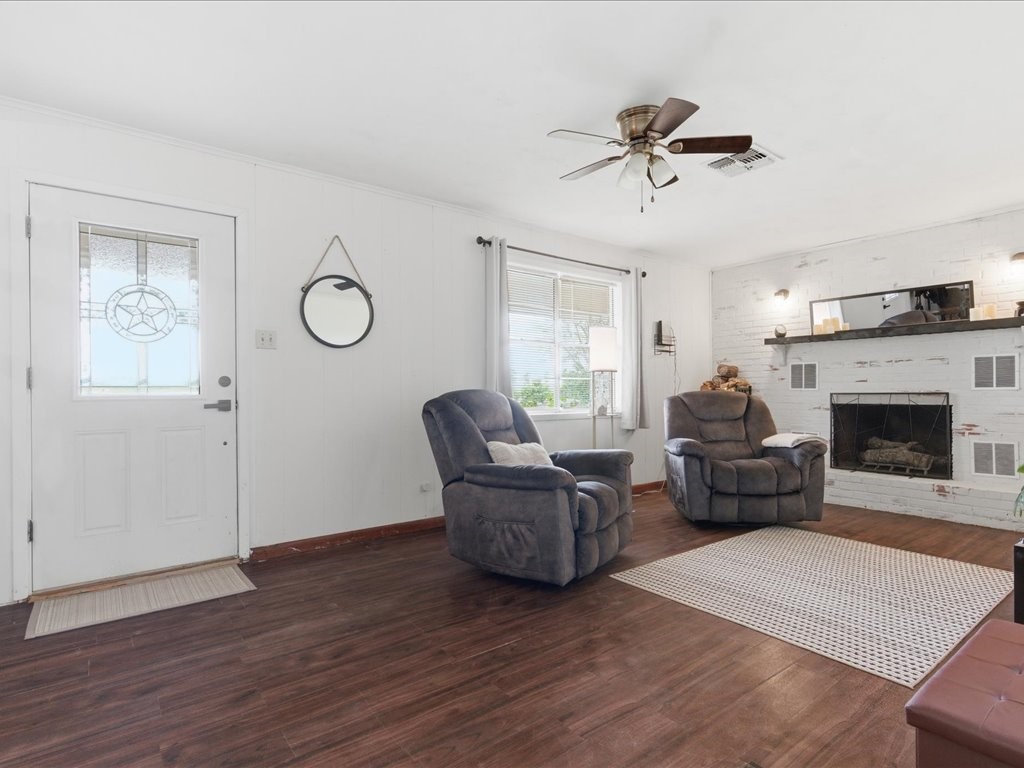 1085 Dukes Road
