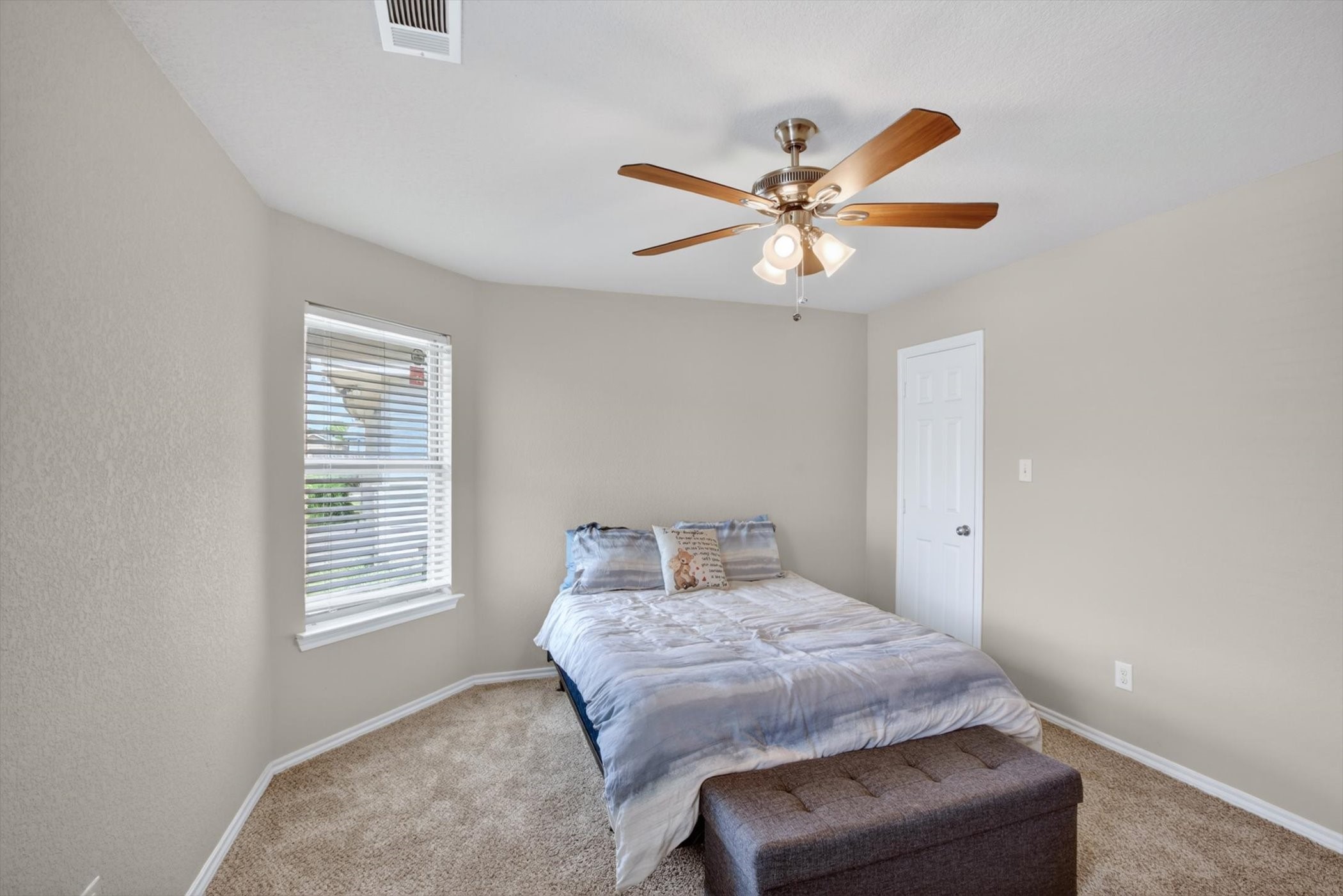1609 Village Park Trail