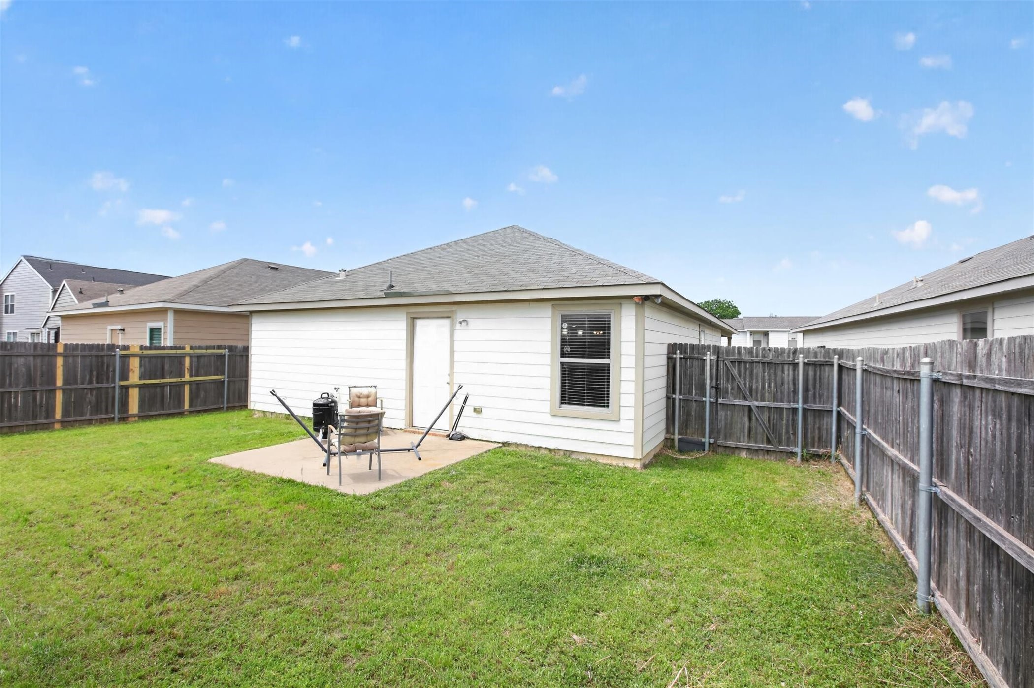 1609 Village Park Trail