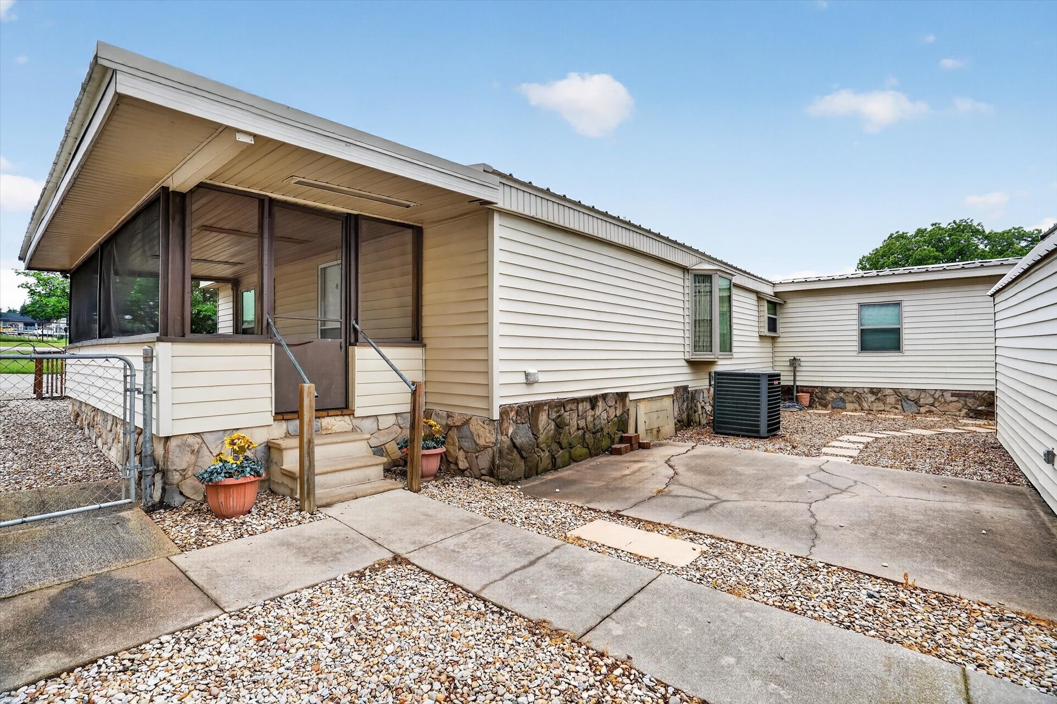 7757 Berry Road