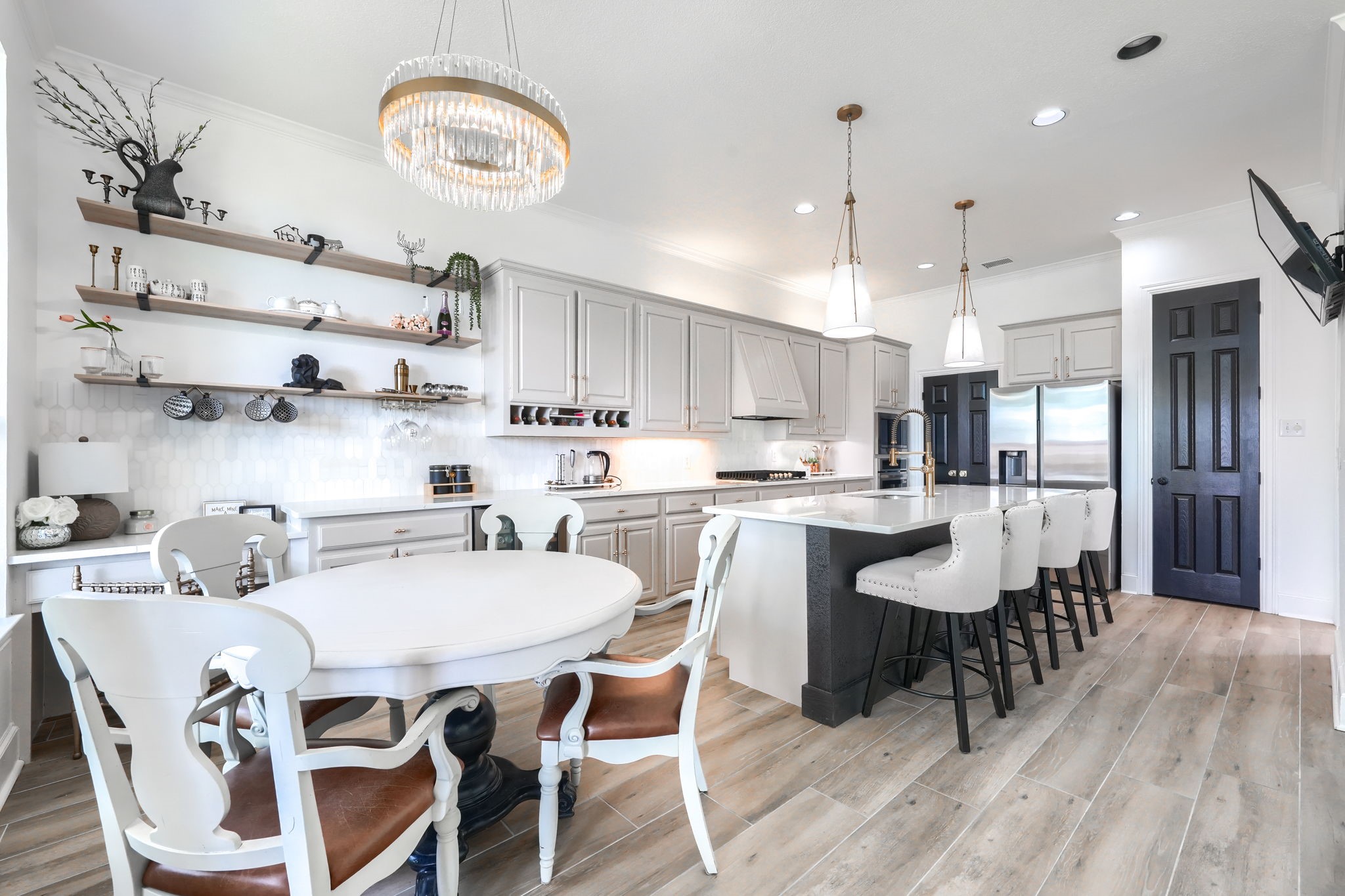 111 Mayflower Court