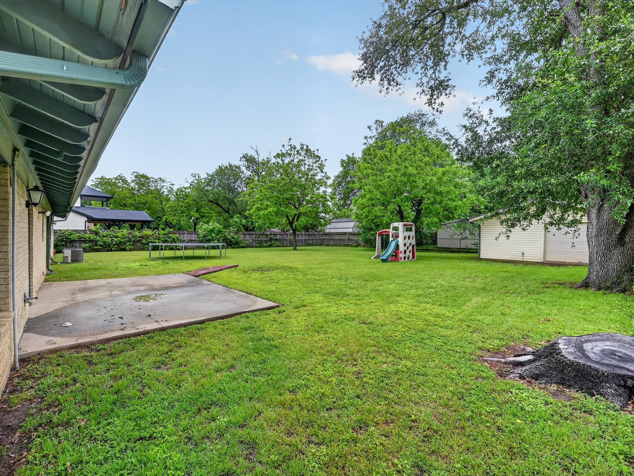720 Alsue Street