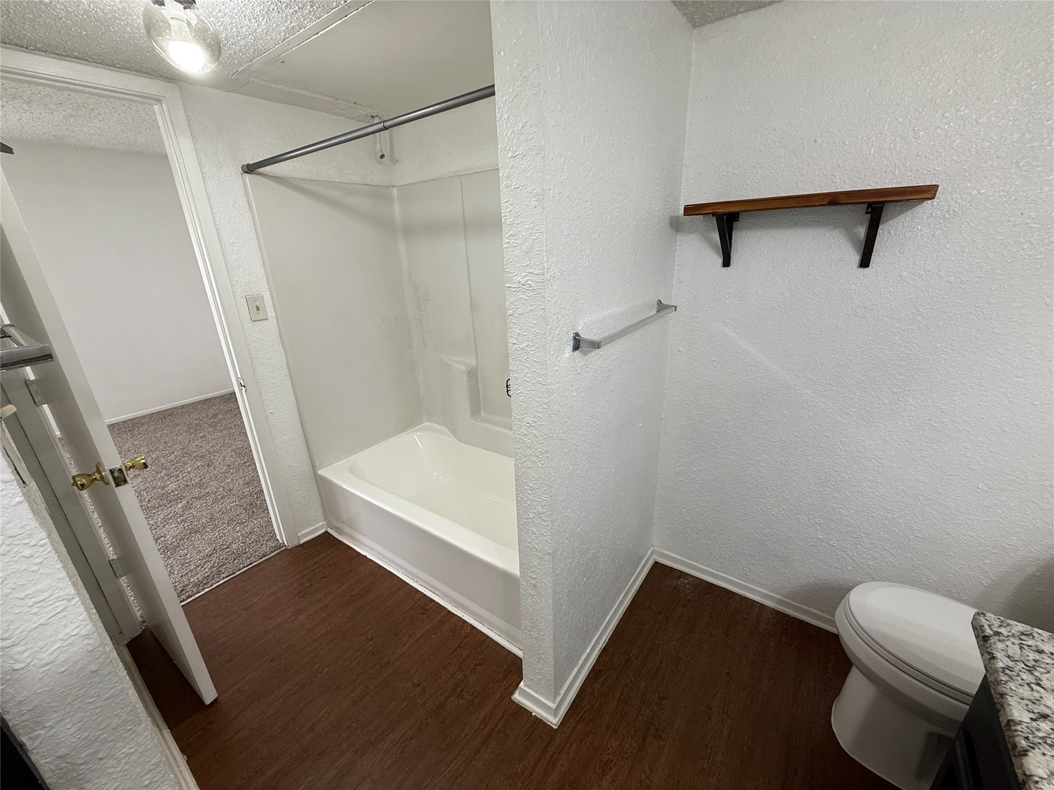 422 W 4th Street