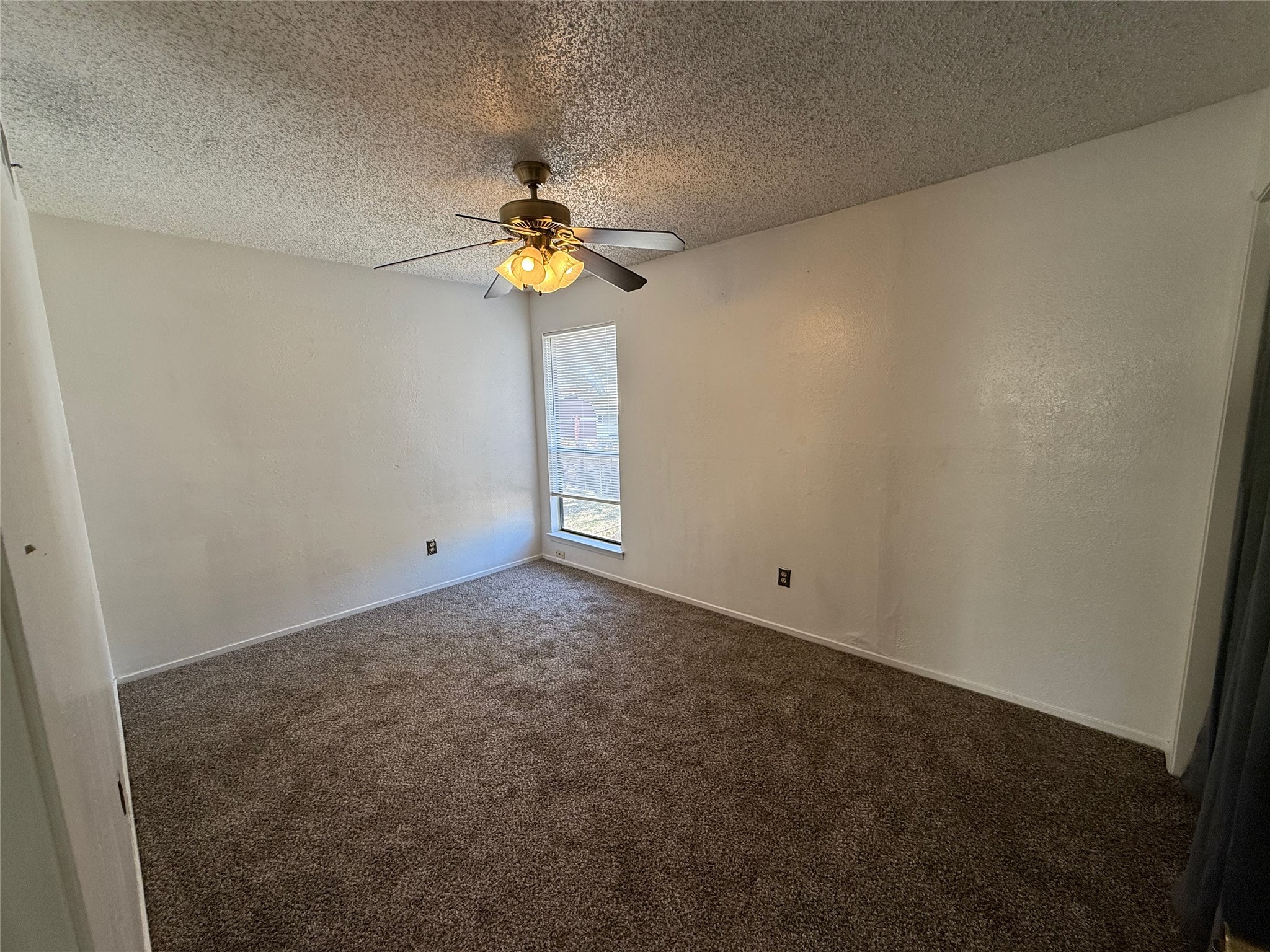 422 W 4th Street