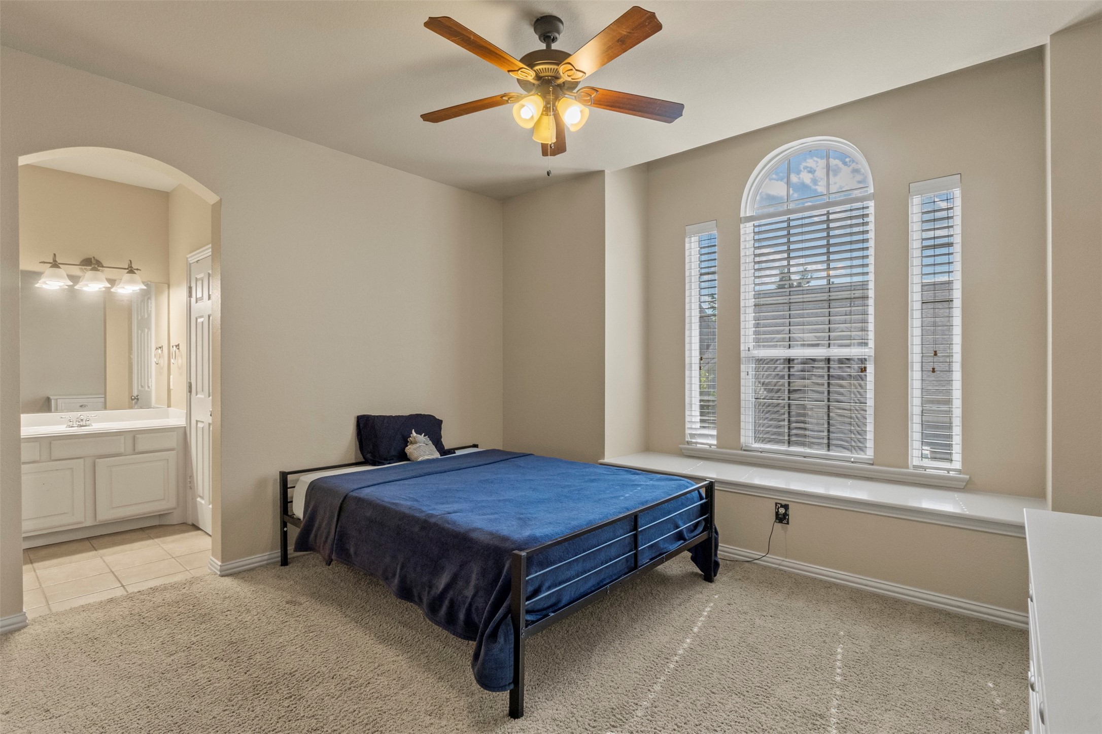 2302 Grizzly Run Lane