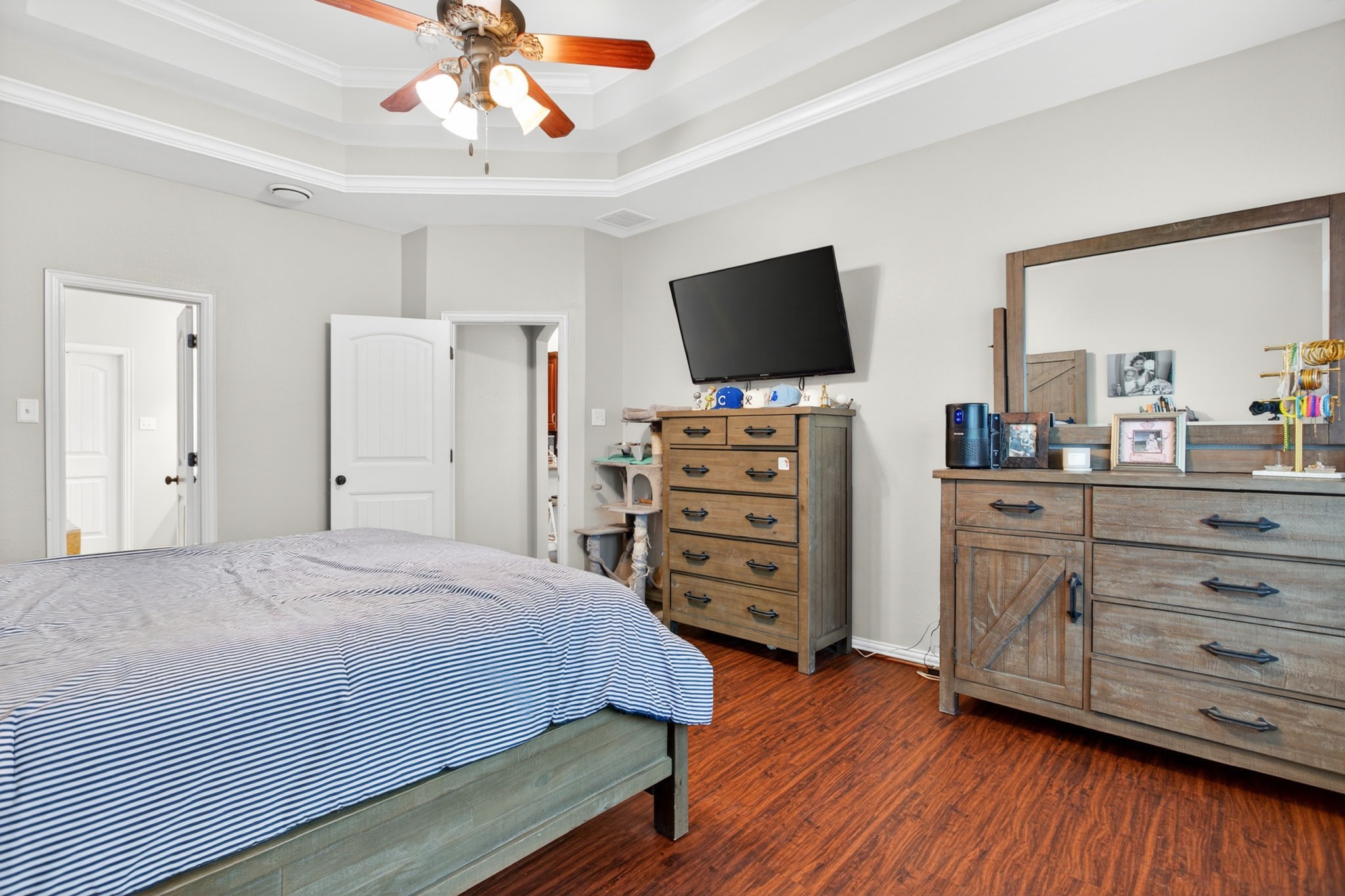 1227 Belle Meade Way