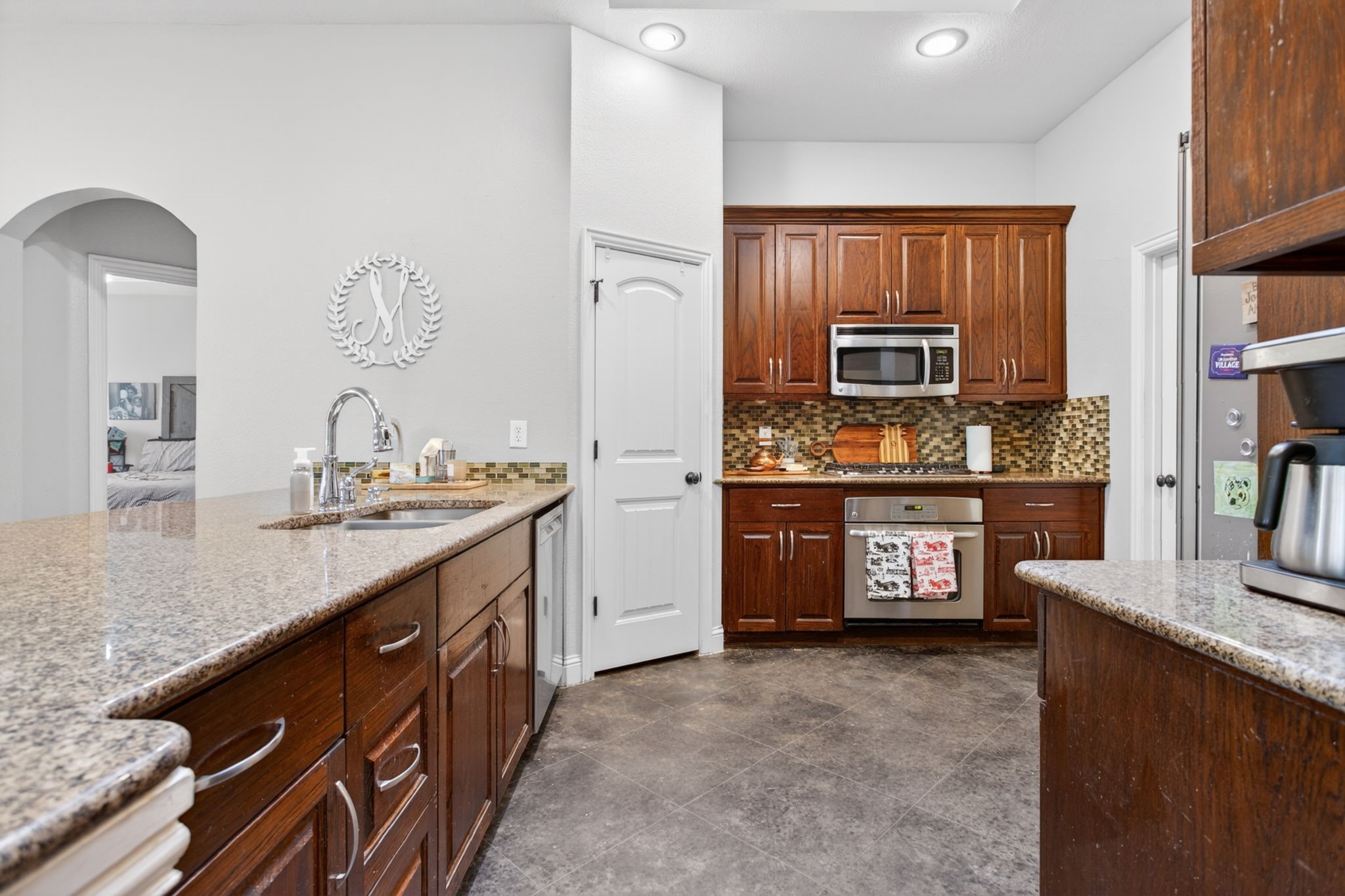 1227 Belle Meade Way