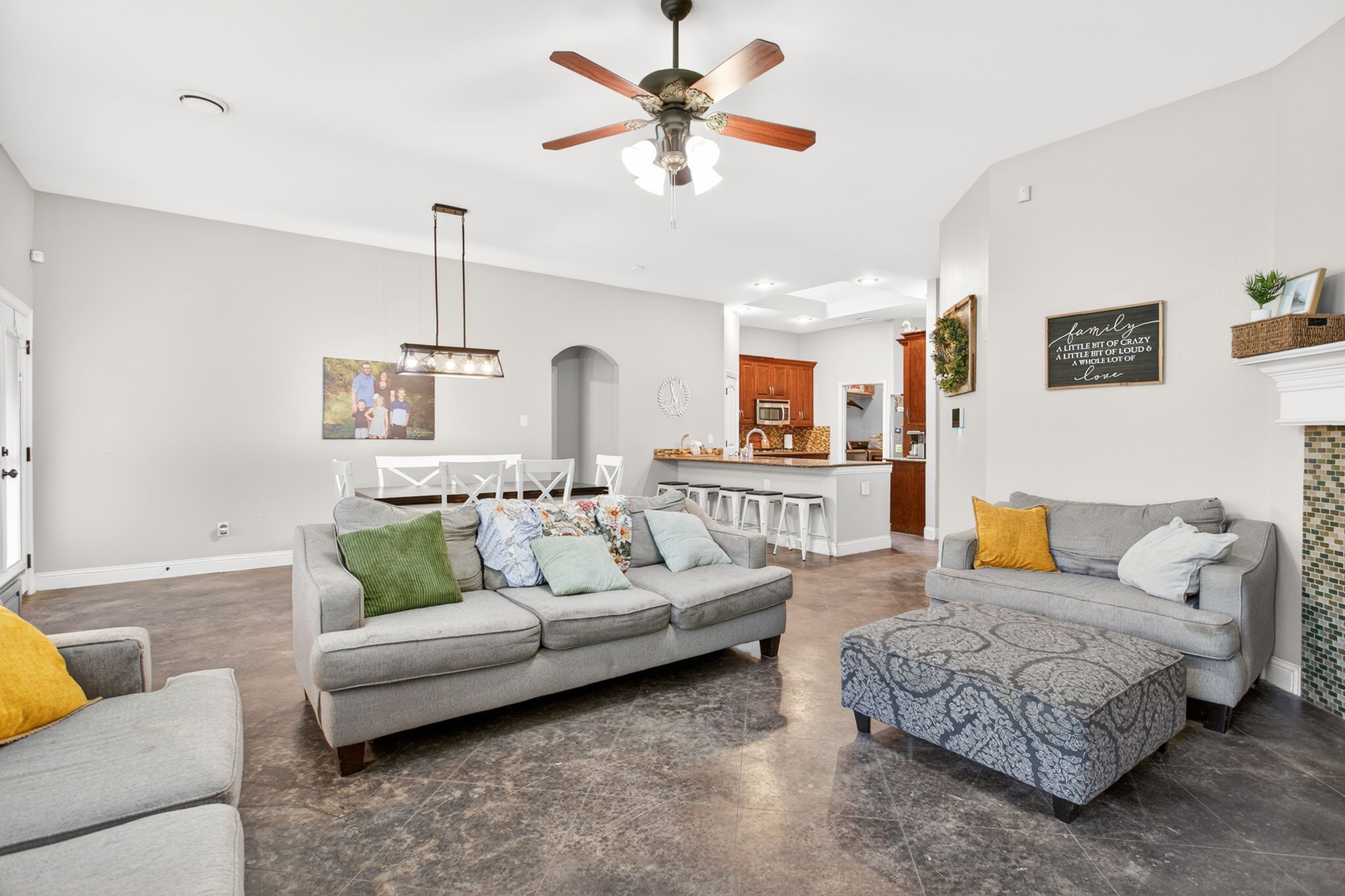 1227 Belle Meade Way