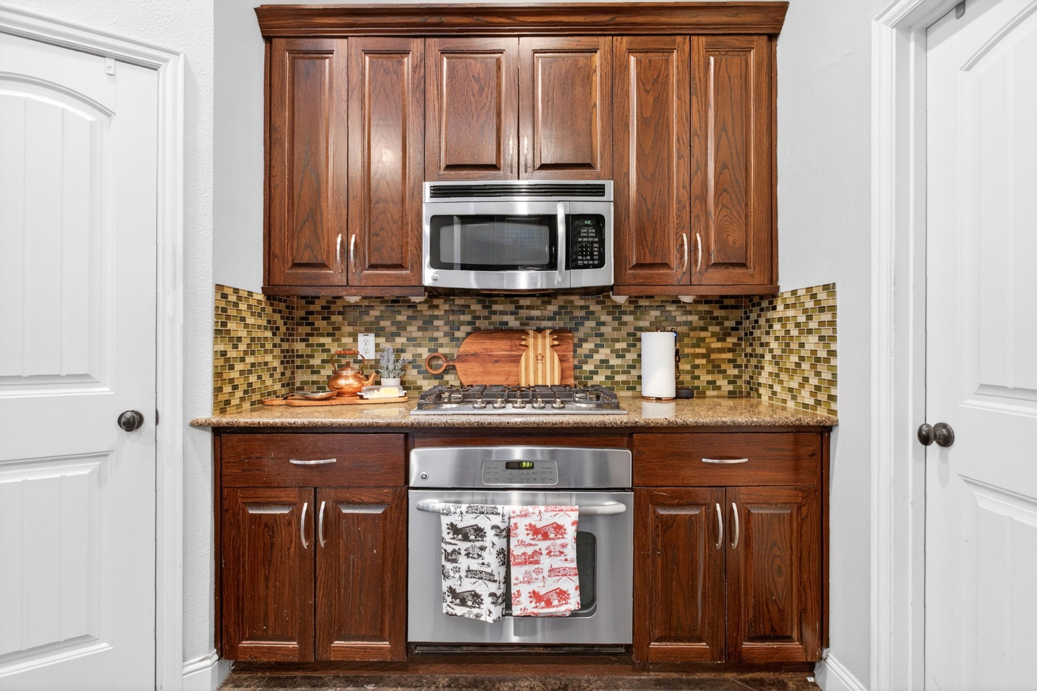 1227 Belle Meade Way
